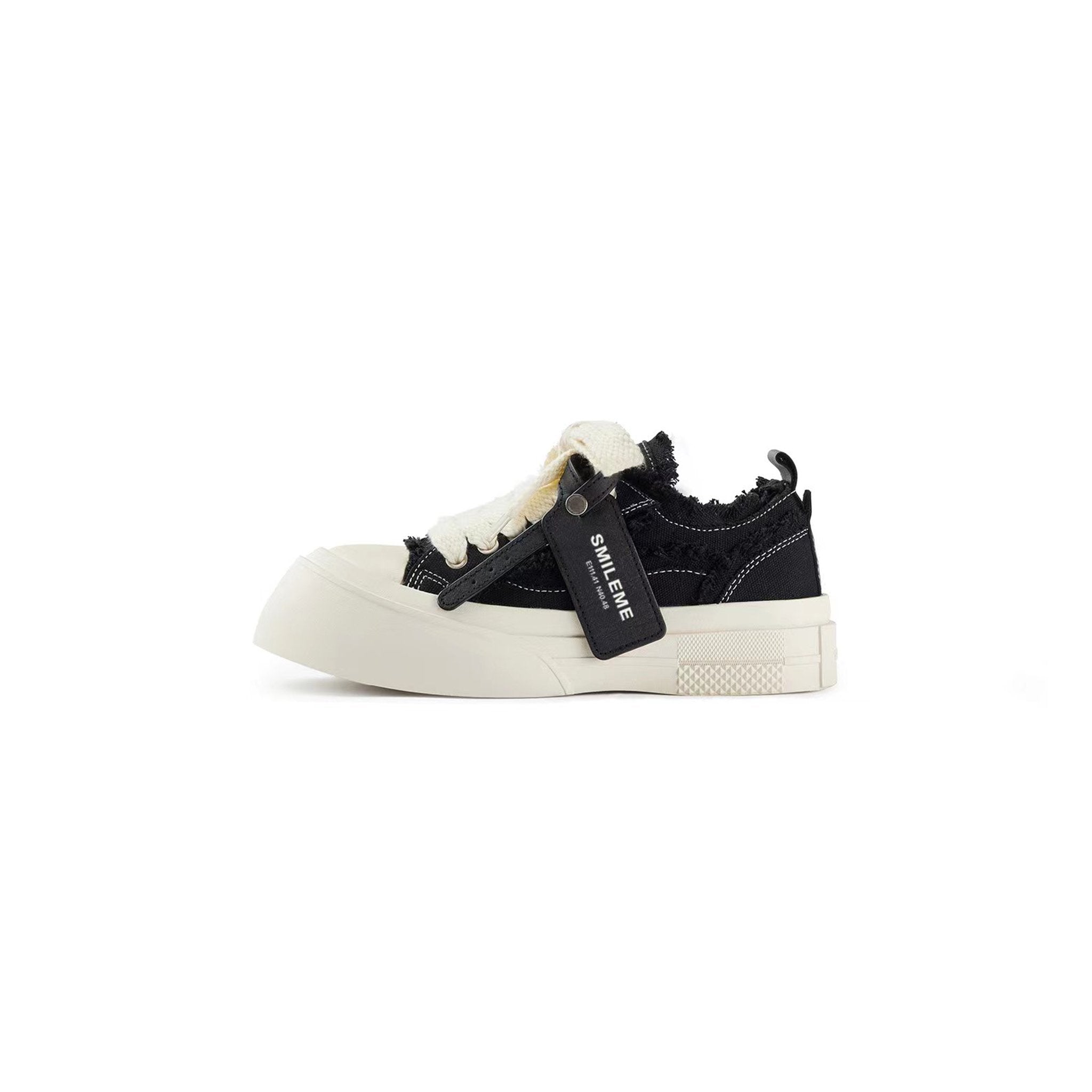 Smileme Future Star Black Canvas Shoes | MADA IN CHINA