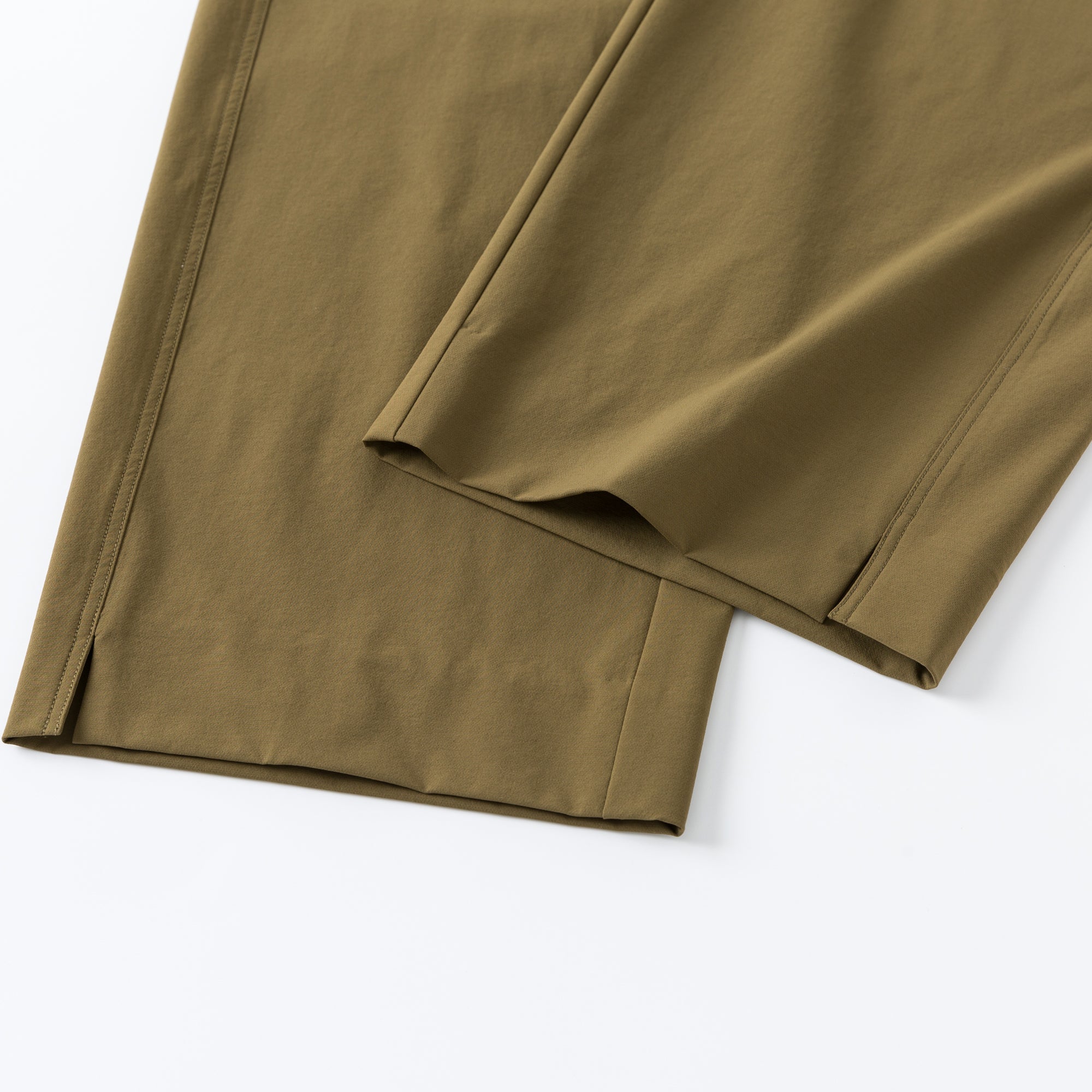 Ther. Olive Drab High-waisted Tapered Trousers | MADA IN CHINA