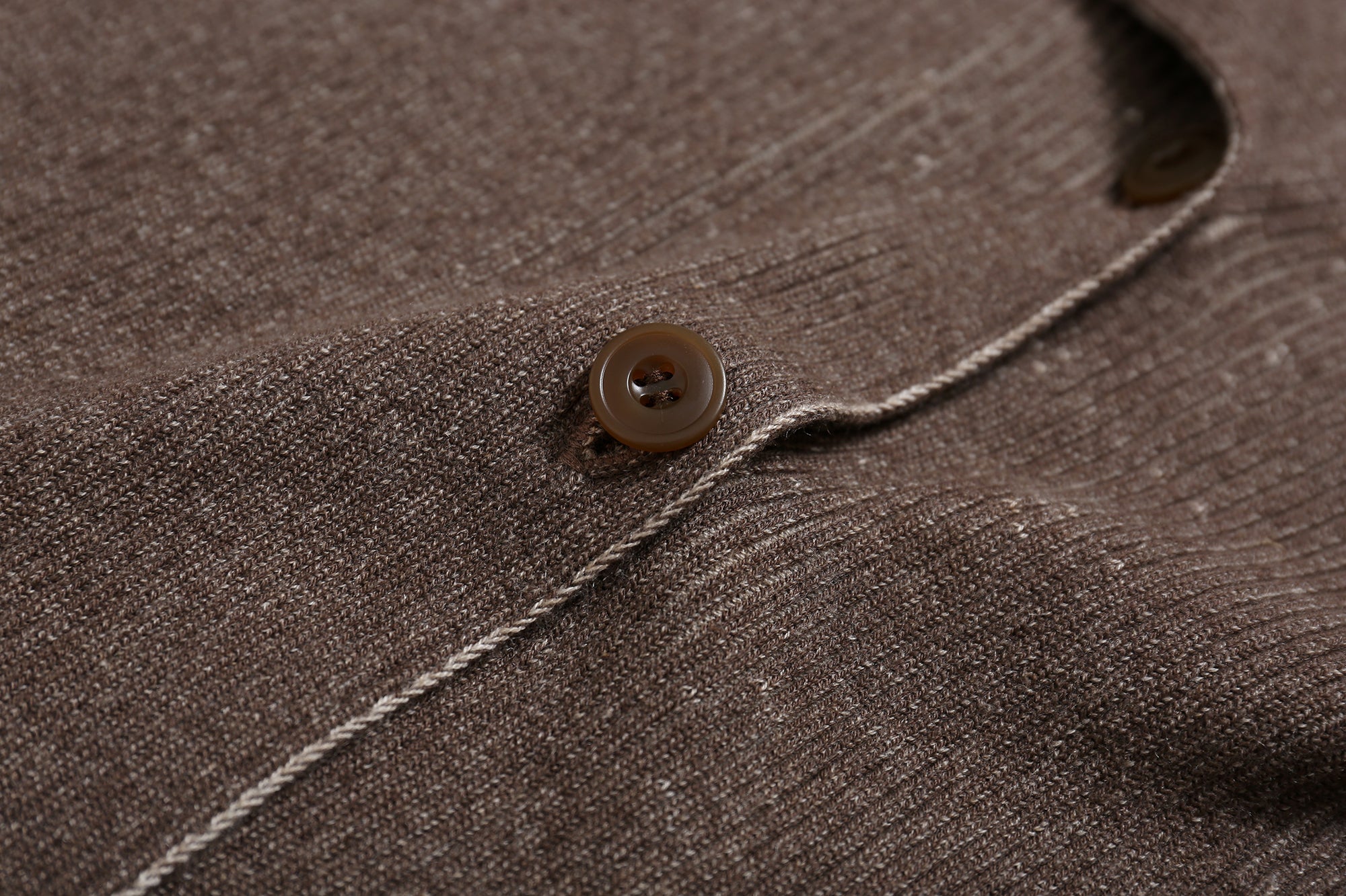 Slanted Top Fly Pit-Striped Cardigan Brown