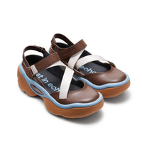 LOST IN ECHO Asymmetrical Shaped Thick-soled Sports Sandals in Brown | MADA IN CHINA