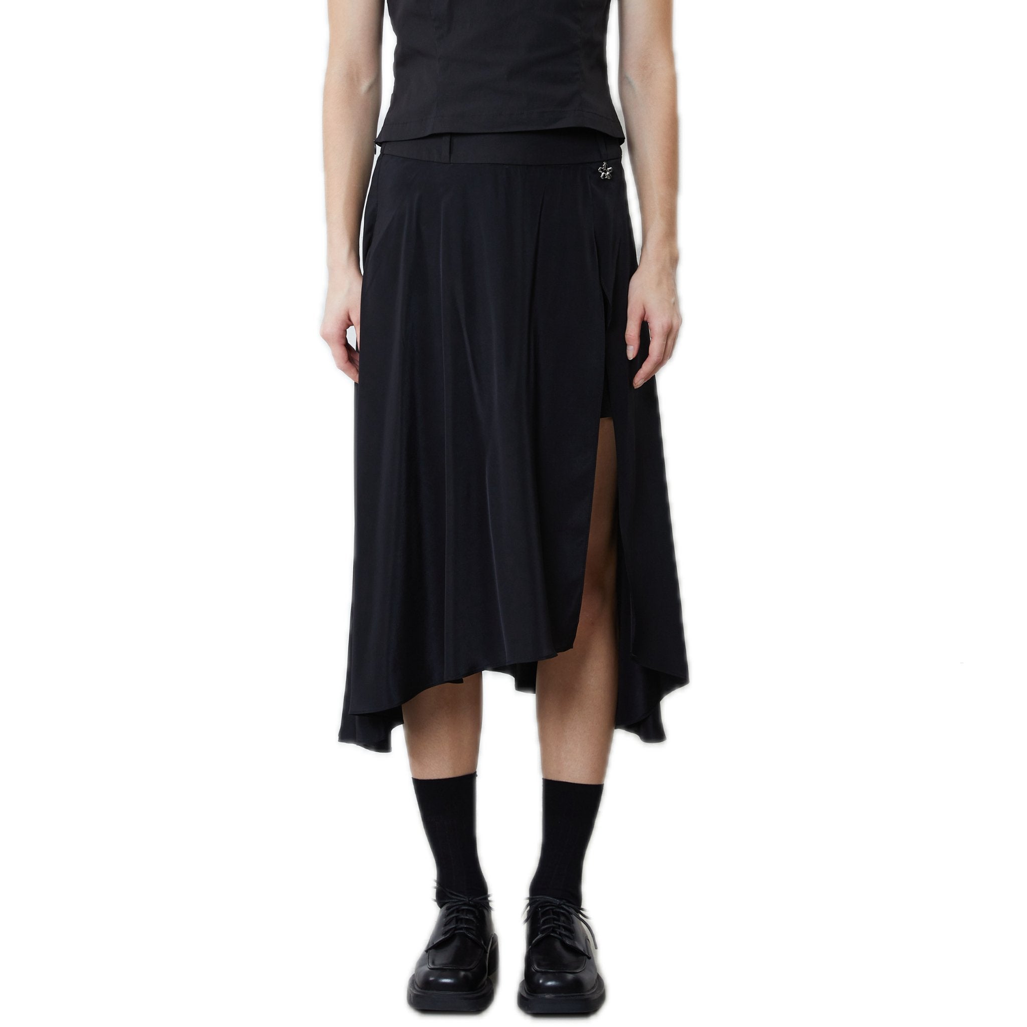 FENGYI TAN Black Front Slit Culottes | MADA IN CHINA