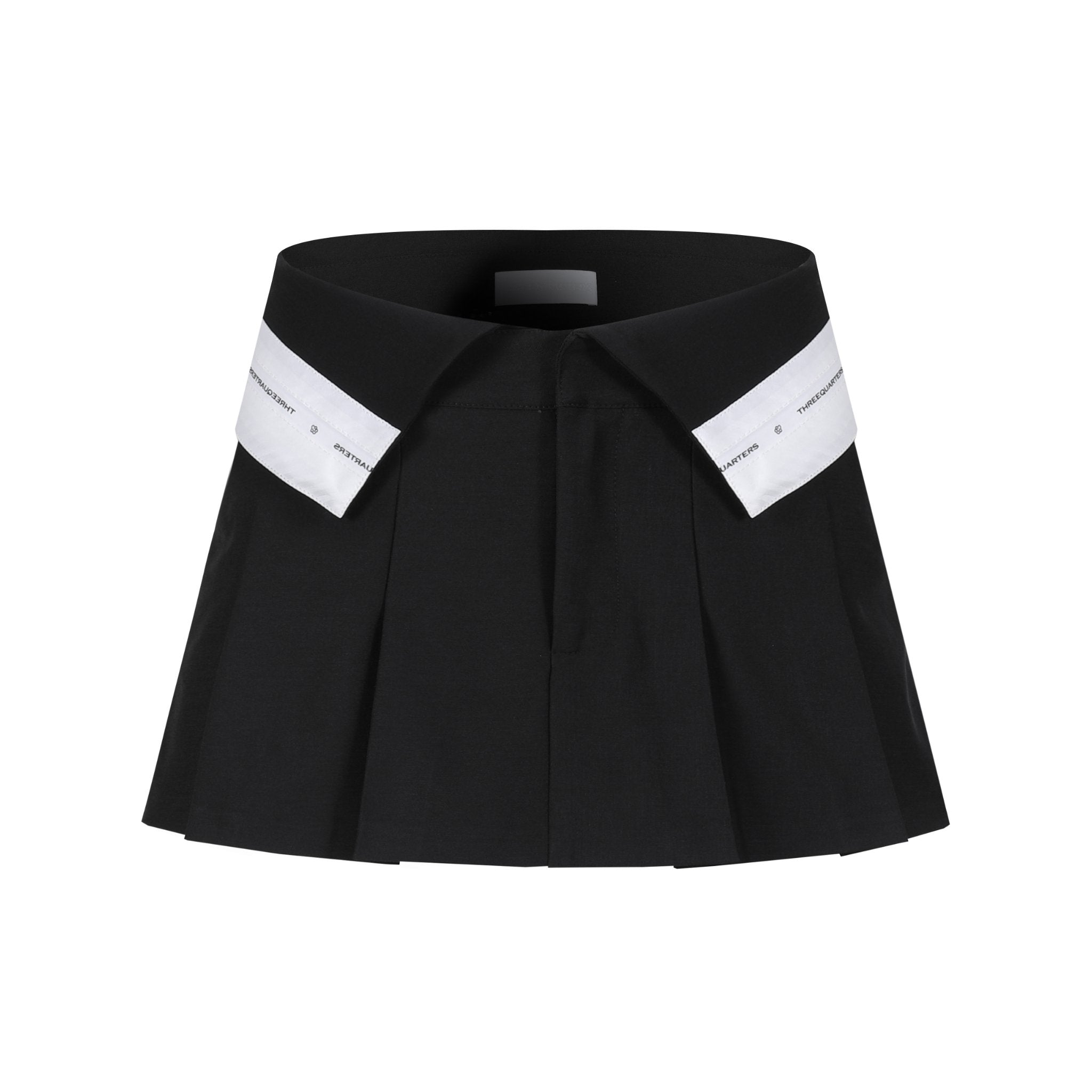THREE QUARTERS Black With White Webbing Flap Head Rose Scented Pleated Skirt | MADA IN CHINA