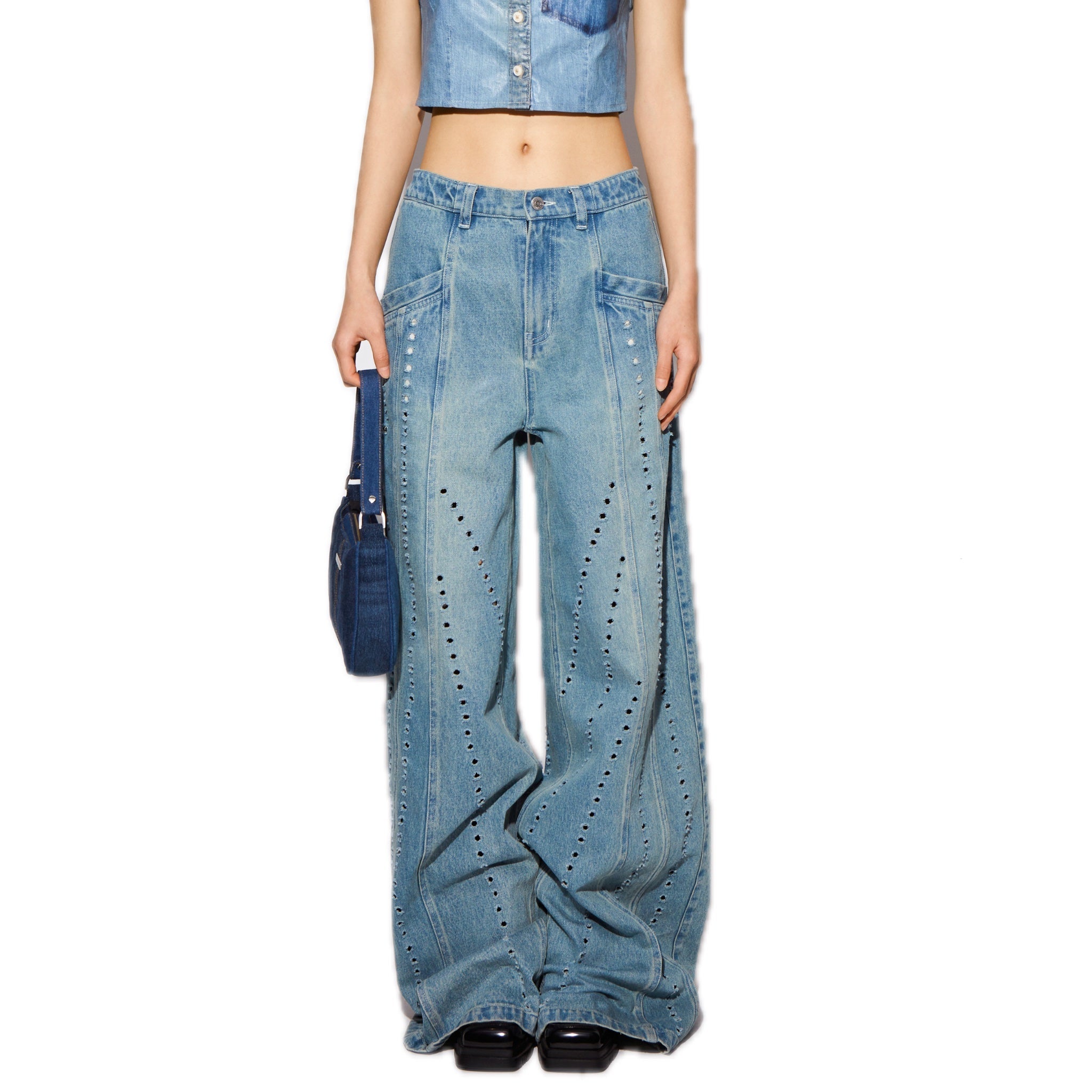 Blue Distressed Jeans with Dissected Lines