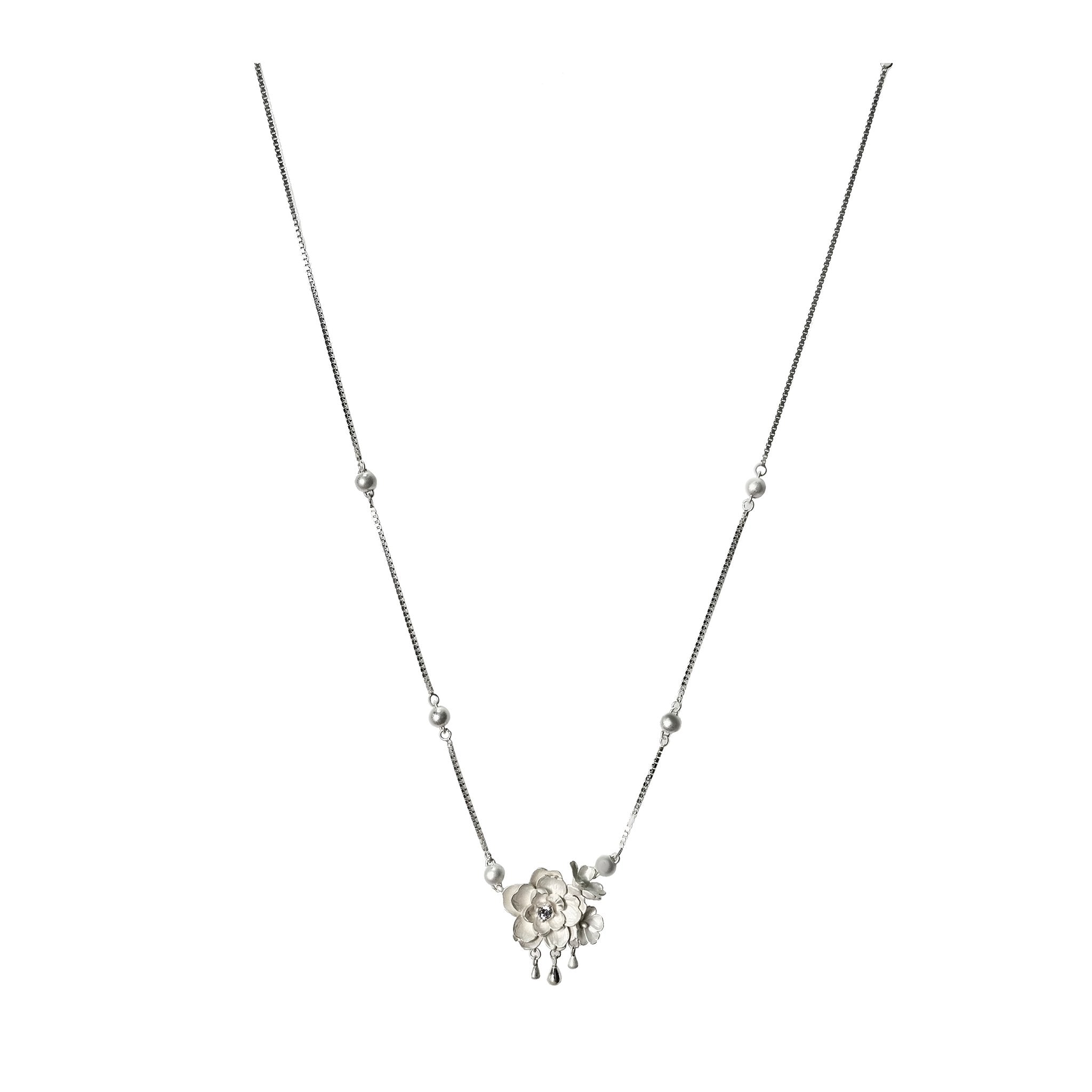 CHENG Burnt White Cherry Blossom Necklace | MADA IN CHINA