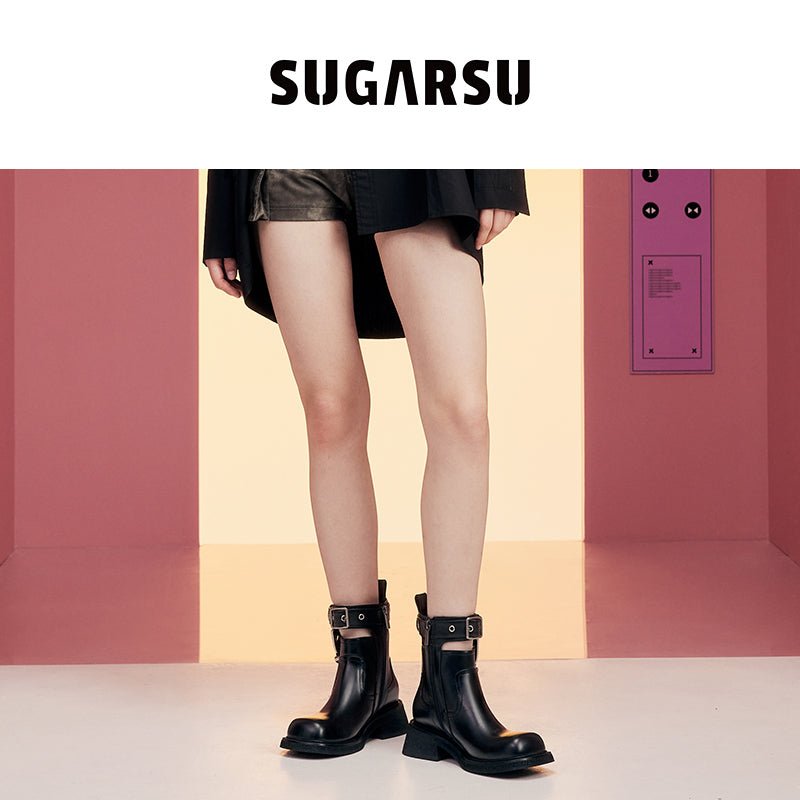 Sugar Su Butterfly Buckle Boots Black | MADA IN CHINA