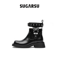 Sugar Su Butterfly Buckle Boots Black | MADA IN CHINA