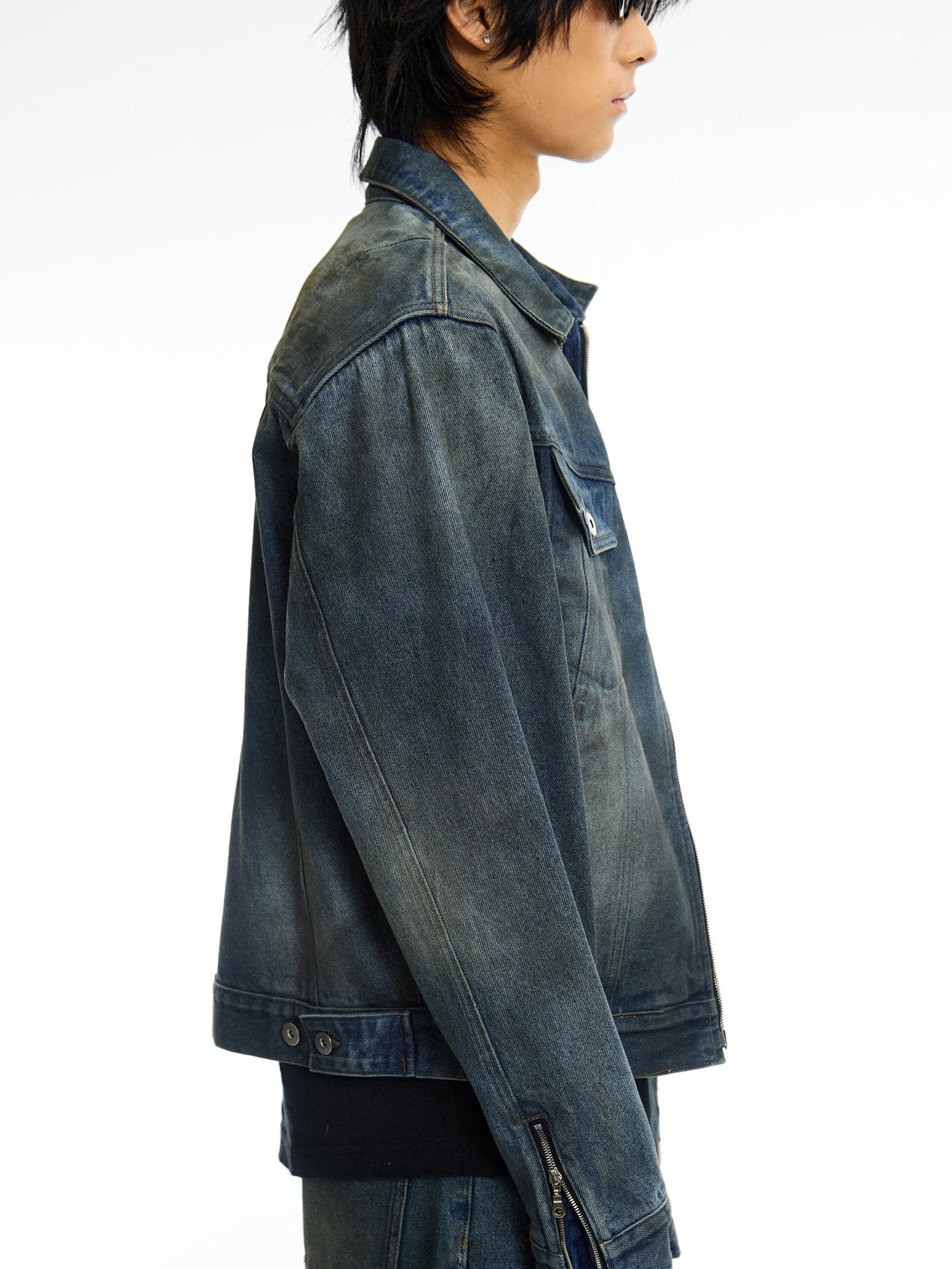 ARCH Dirty Denim Jacket in Blue | MADA IN CHINA