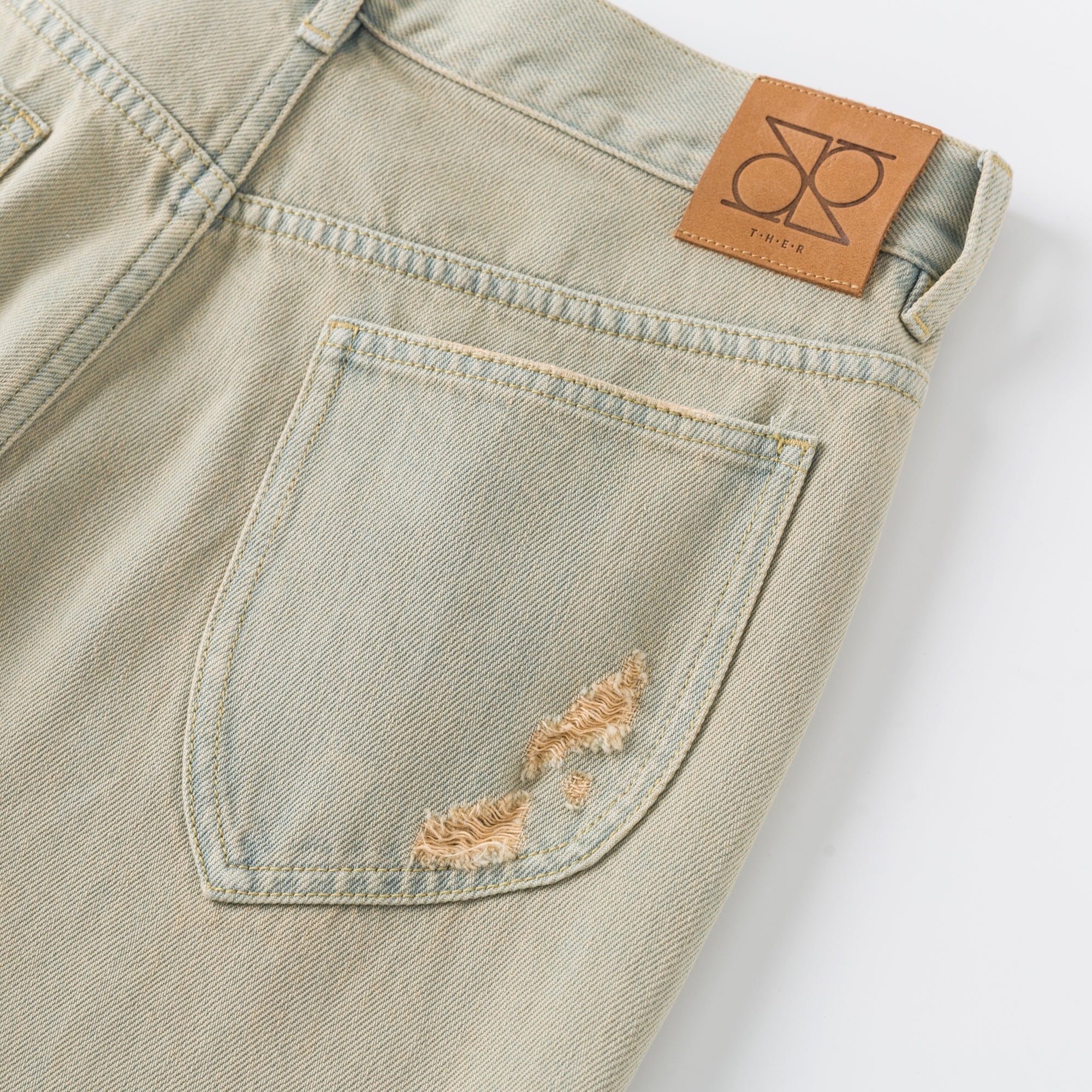Ther. Green Vintage Washed Jeans | MADA IN CHINA