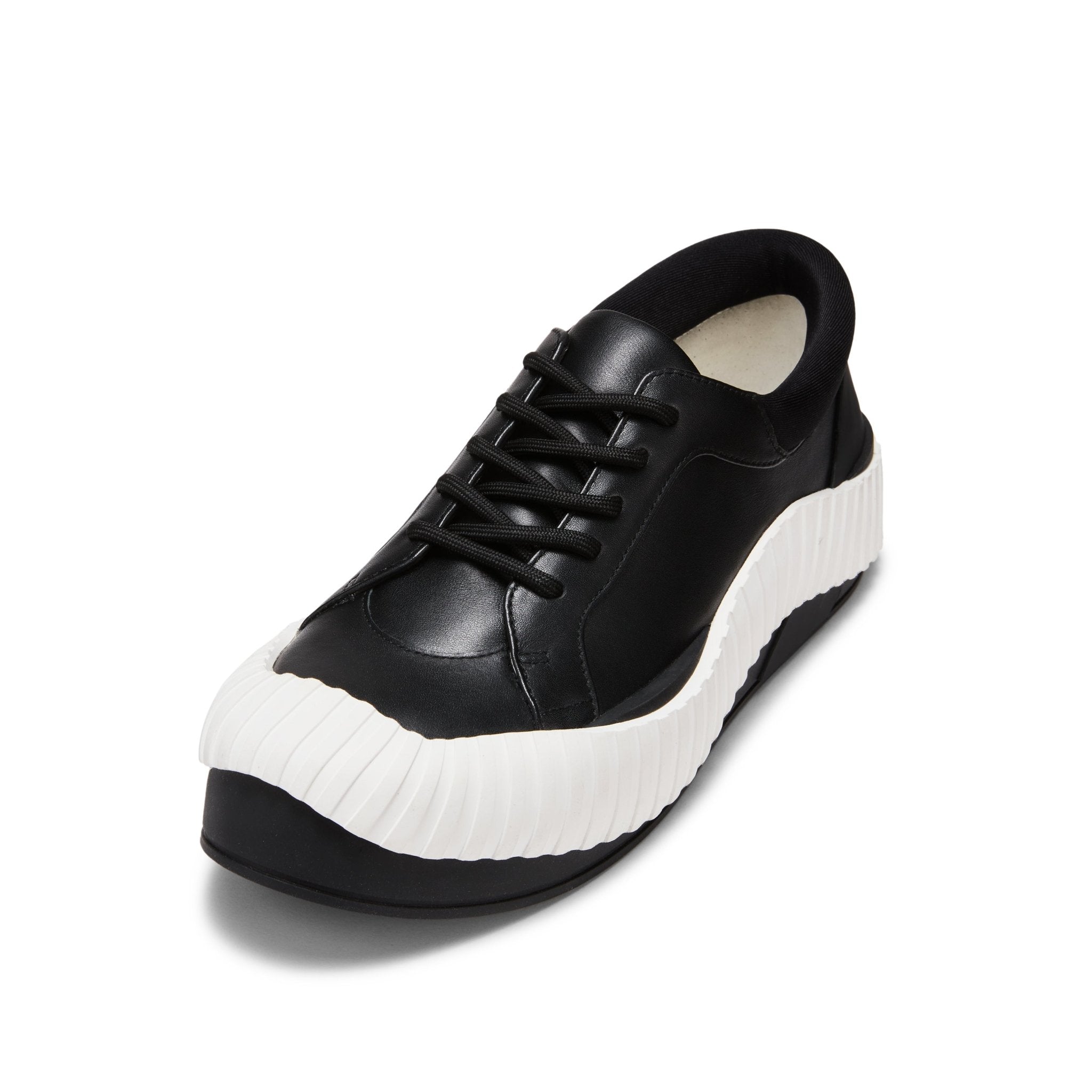 LOST IN ECHO Irregular Wavy Edge Thick-soled Casual Shoes in Black | MADA IN CHINA