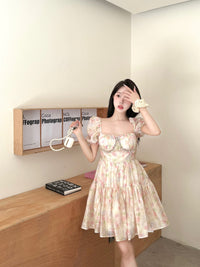 THREE QUARTERS Pink Crushed Floral Drill Chain Bubble Sleeve Dress | MADA IN CHINA