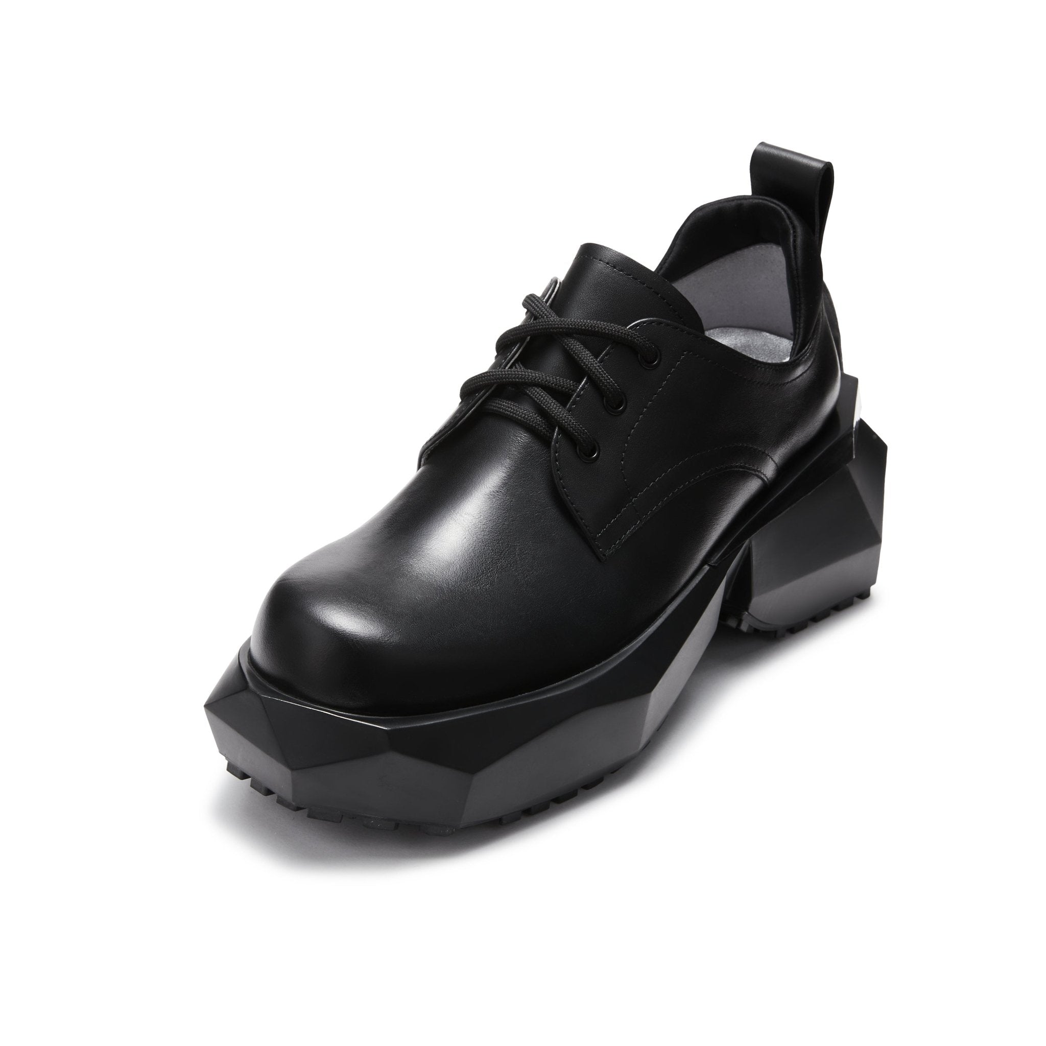 LOST IN ECHO Round Toe Lace-Up Faceted Platform Derby Shoes in Black | MADA IN CHINA