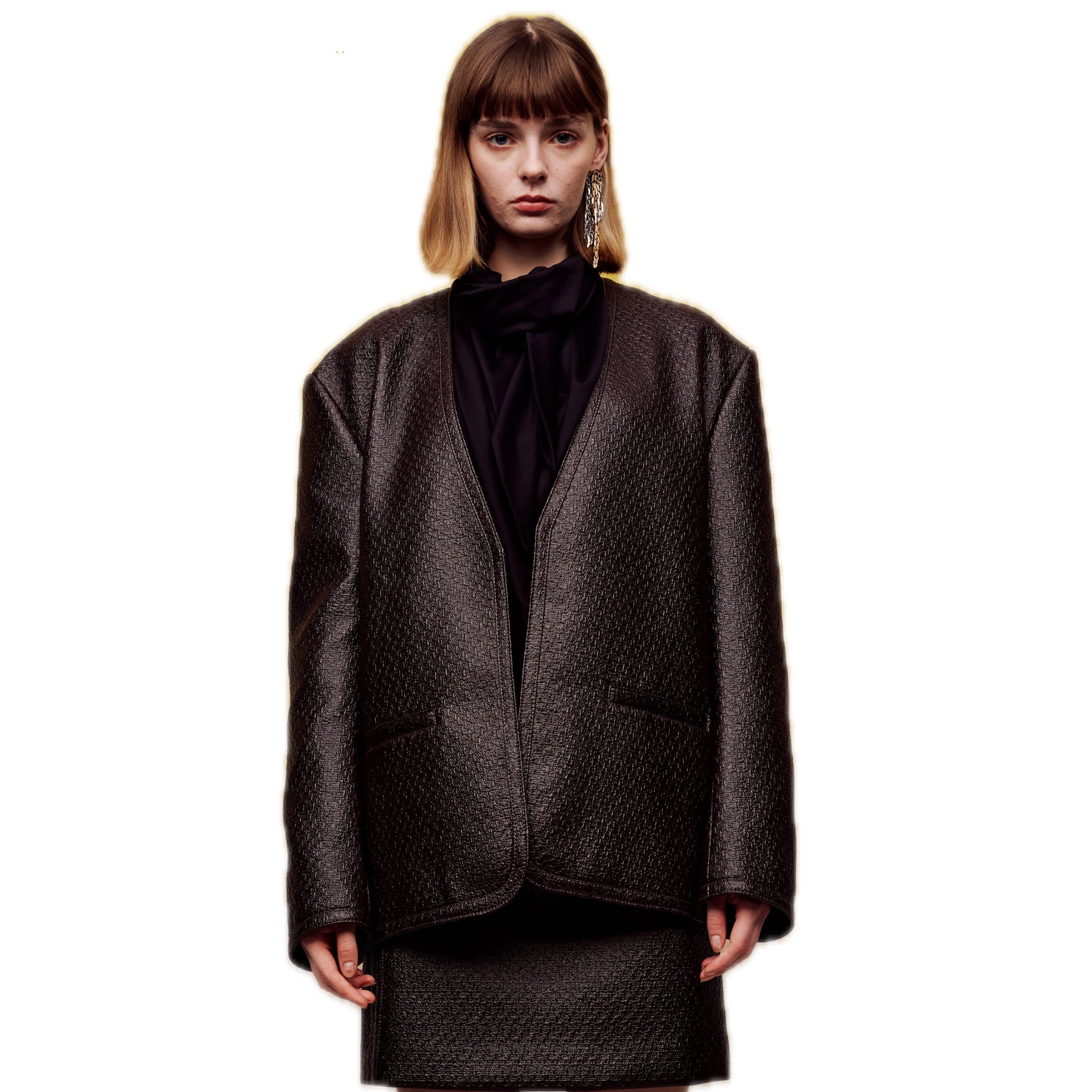 ilEWUOY Textured Faux Leather Silhouette Coat | MADA IN CHINA