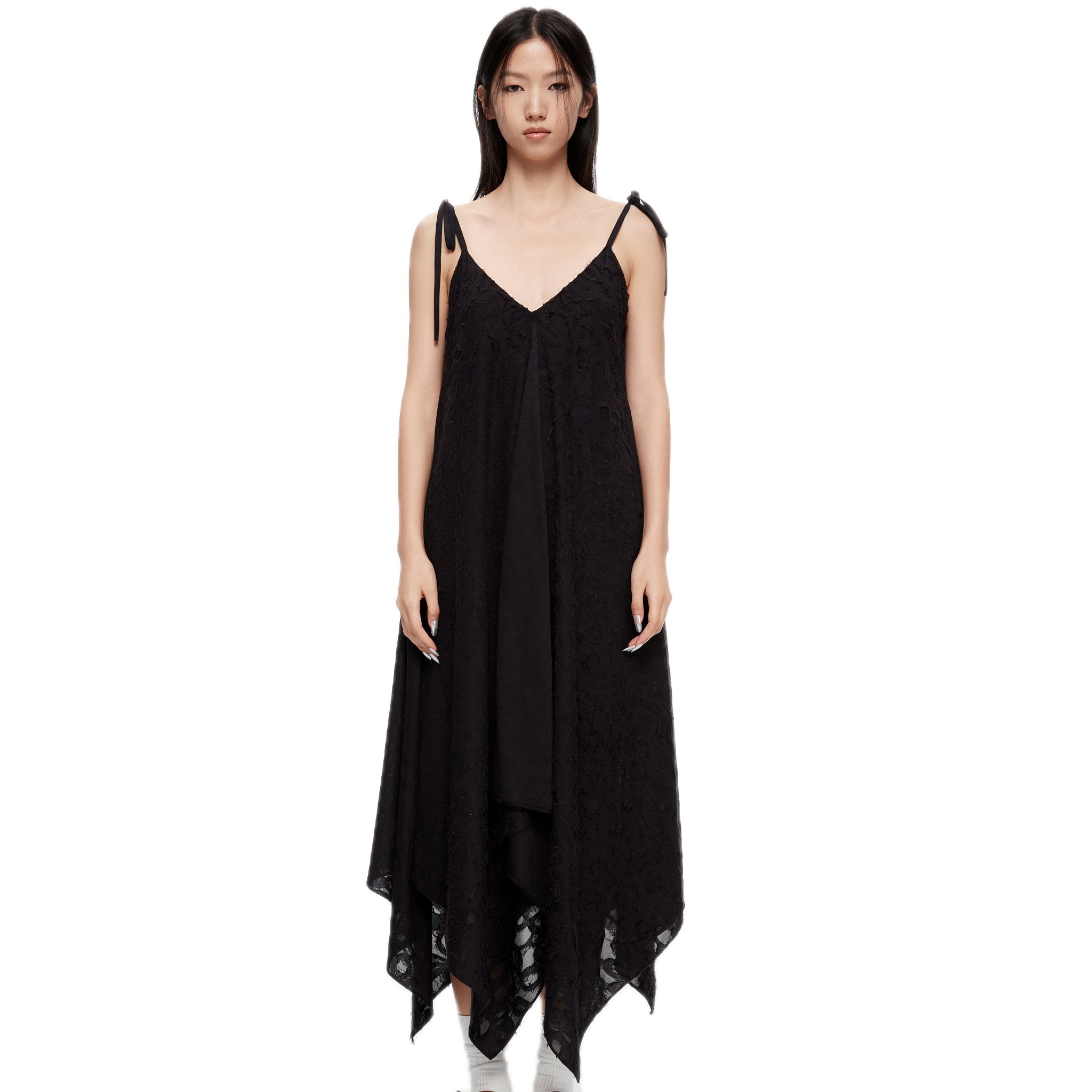 LOST IN ECHO Textured V-neck Wave Suspender Dress in Black | MADA IN CHINA