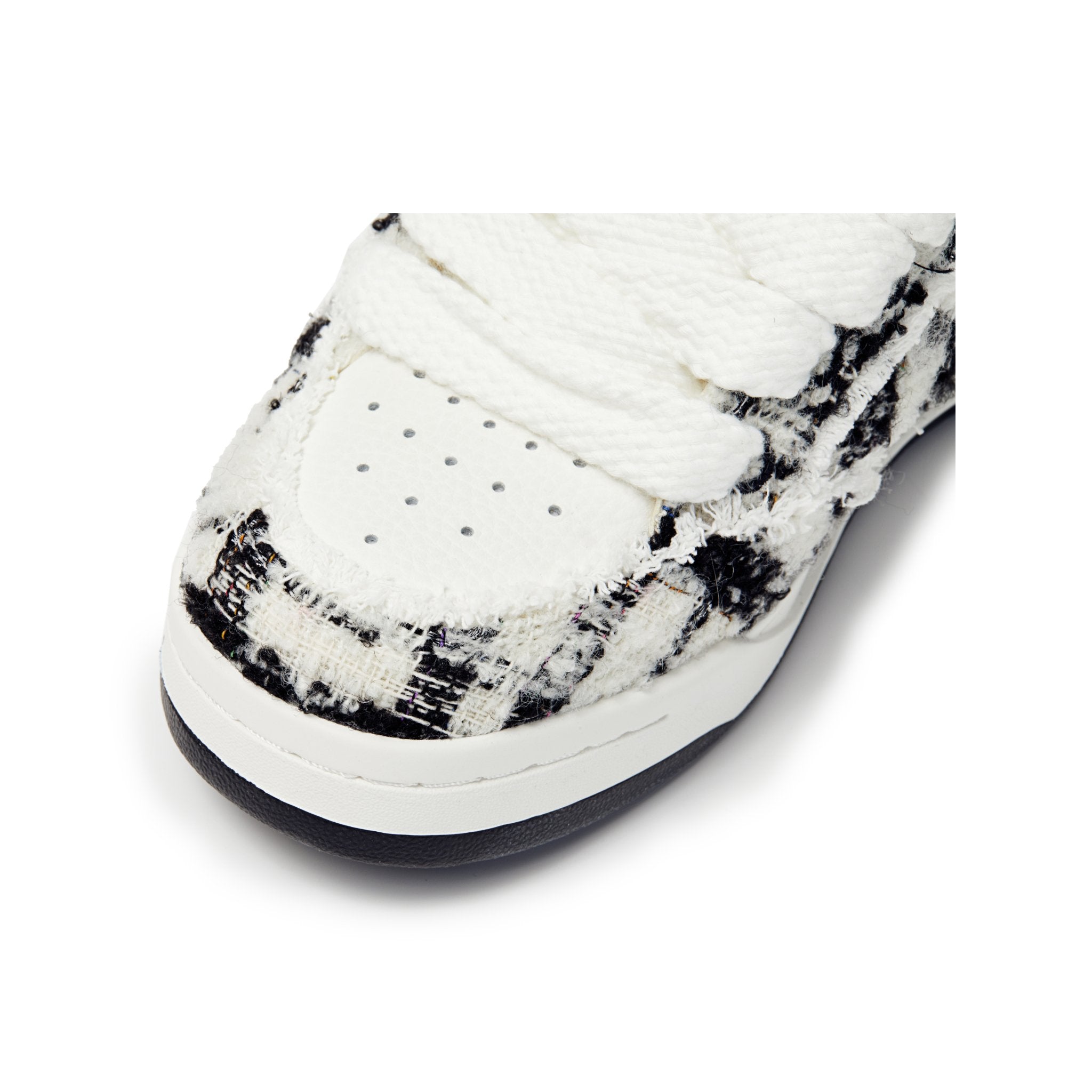 CANDYDONDA Tweed Black Curbmelo Sneaker | MADA IN CHINA