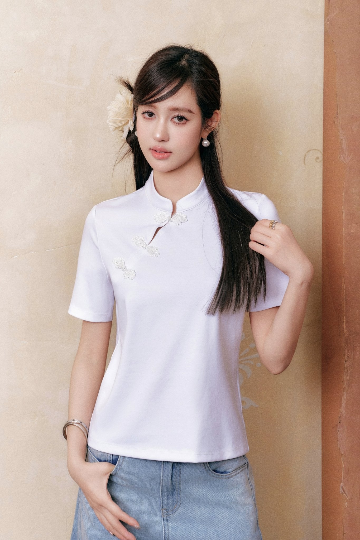 THREE QUARTERS White Vintage Standing Collar Slant Lapel Plate Button T - Shirt | MADA IN CHINA
