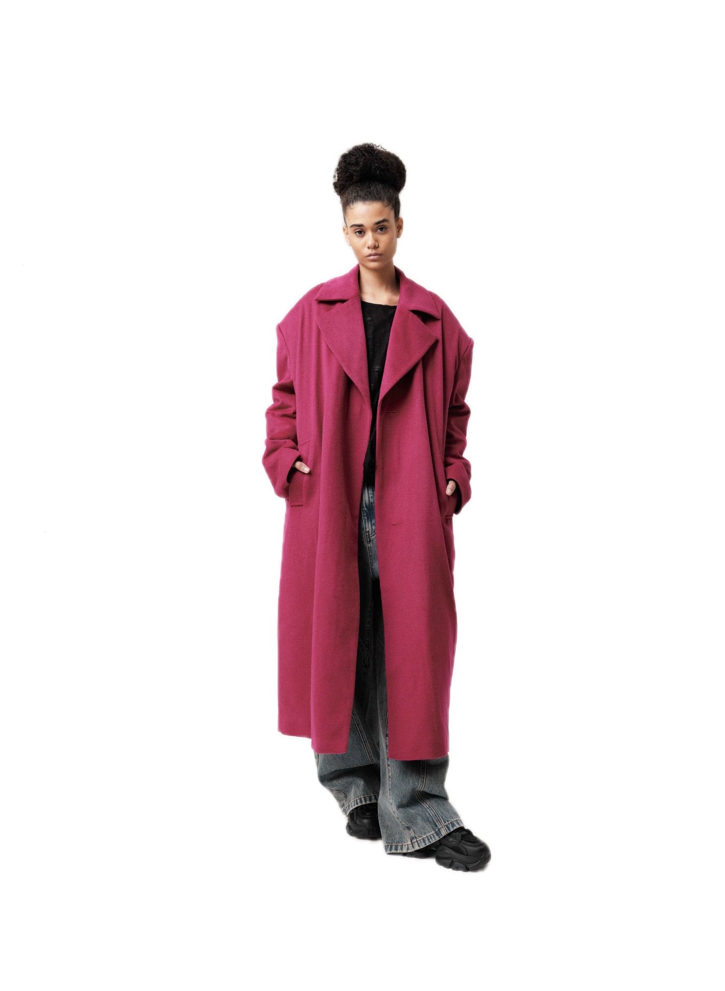 VANN VALRENCÉ Berry Purple Loose Fit Woolen Coat | MADA IN CHINA