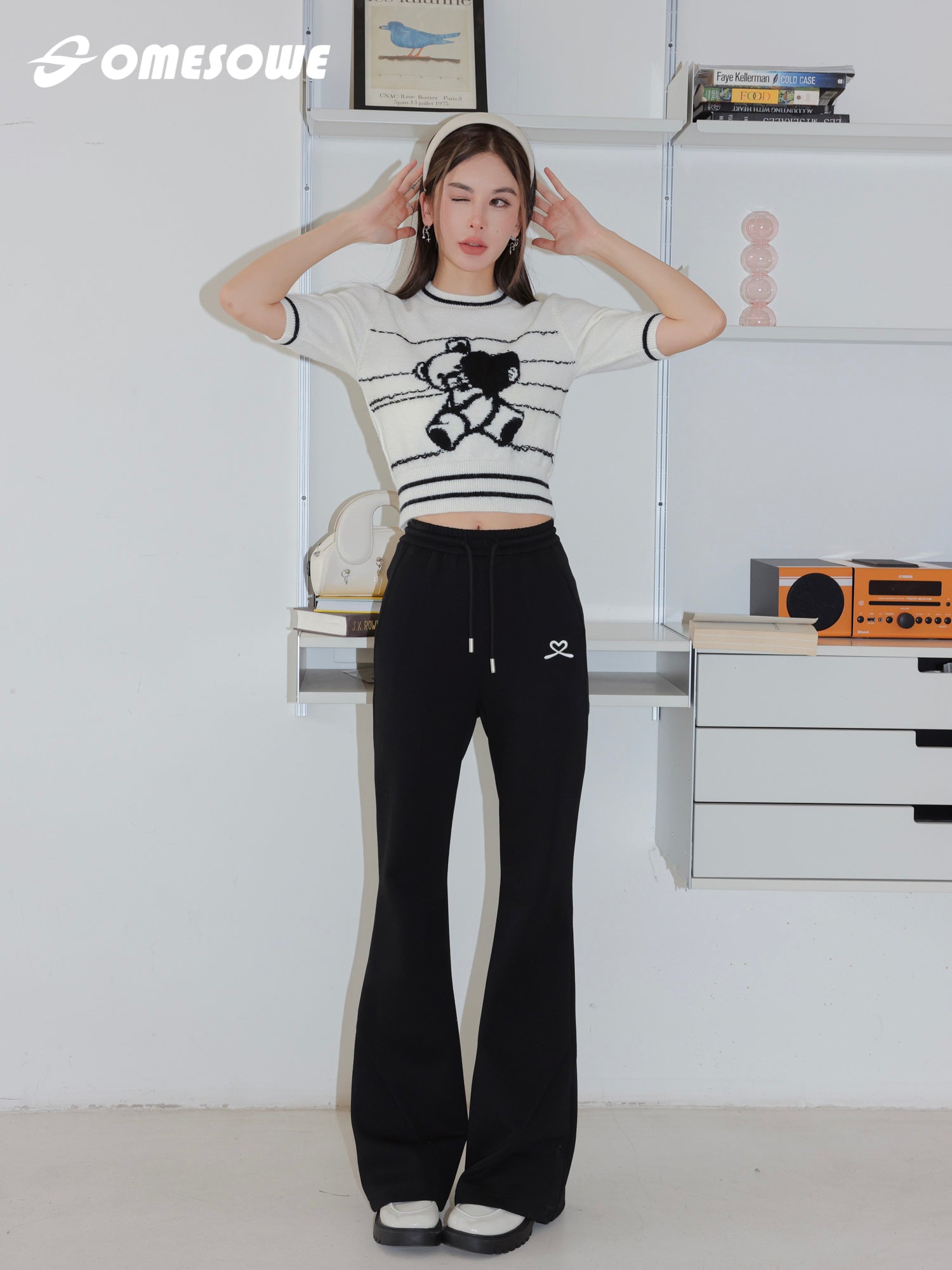 SOMESOWE Black And White Bear T-shirt | MADA IN CHINA