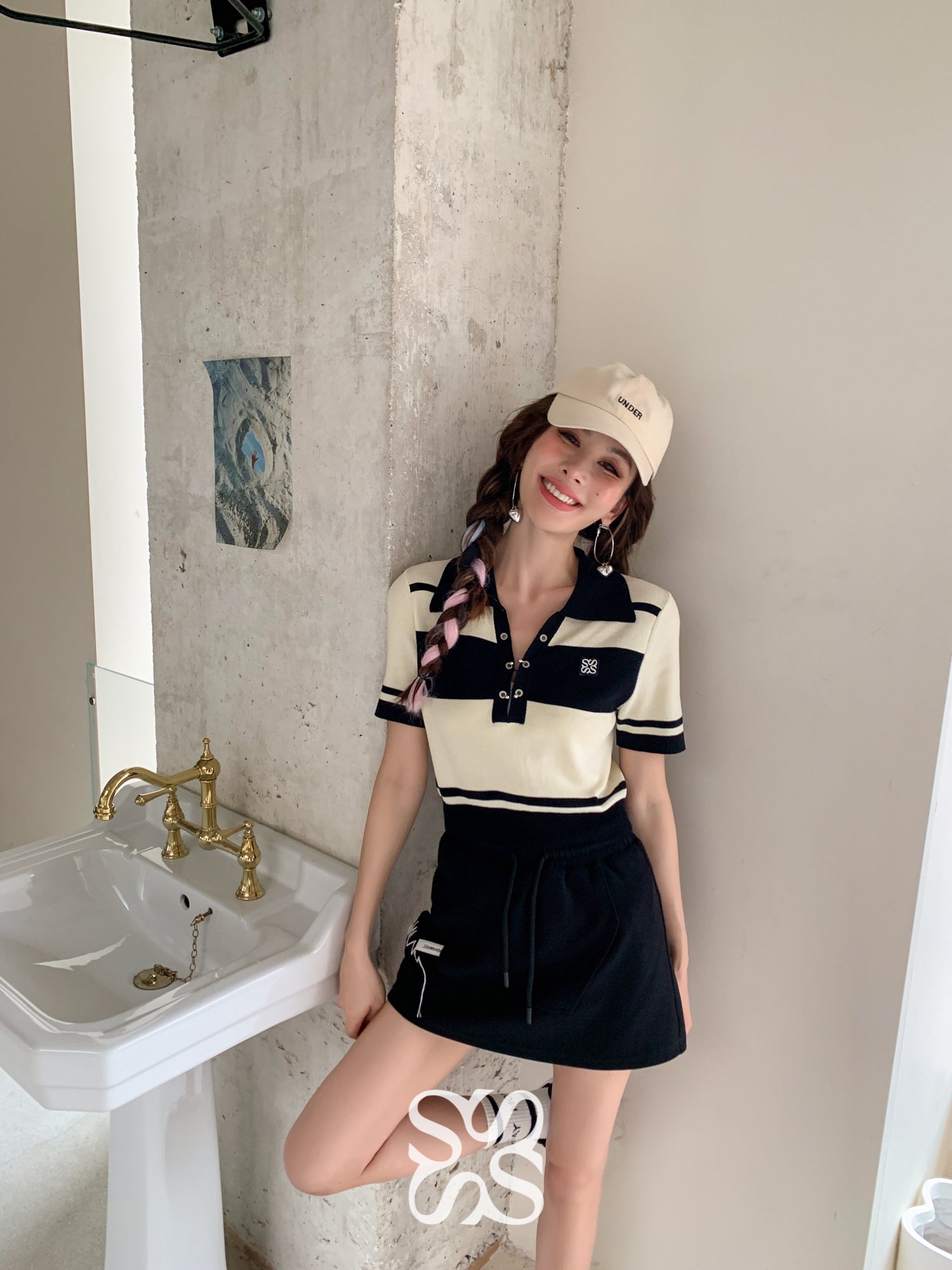SOMESOWE Black And White Polo Short Top | MADA IN CHINA