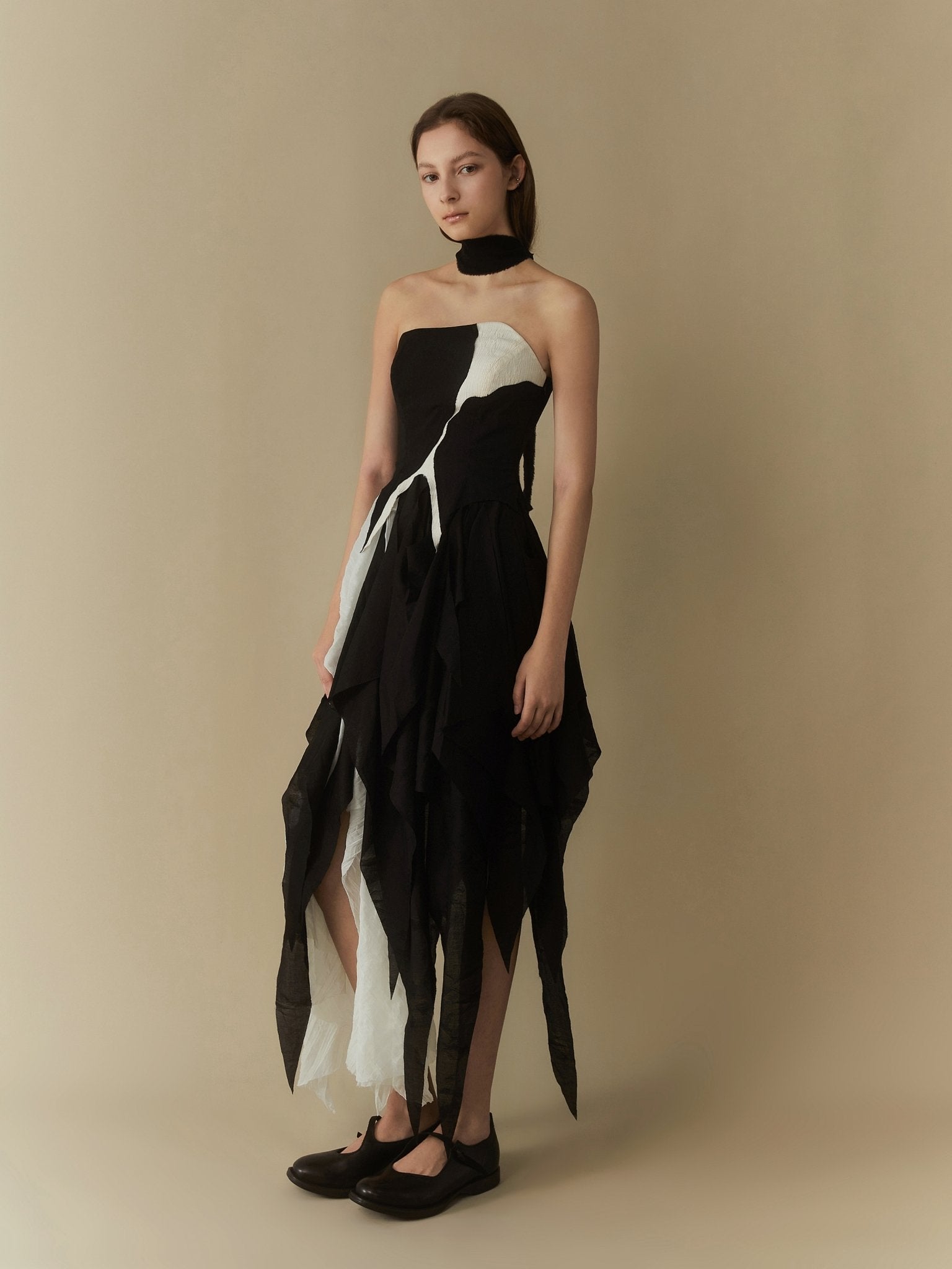 ELYWOOD Black And White Seamed Gauze Dress | MADA IN CHINA