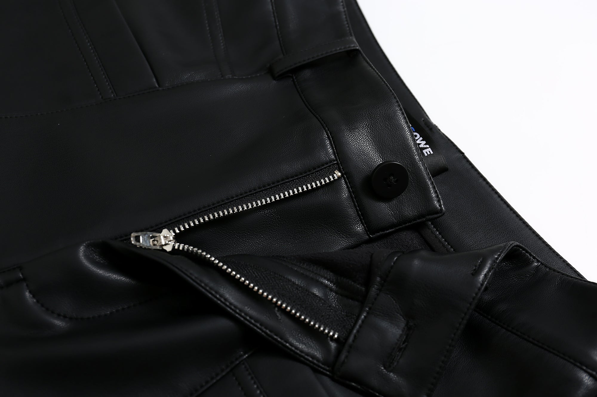 SOMESOWE Black Centre-seam cropped leather trousers | MADA IN CHINA