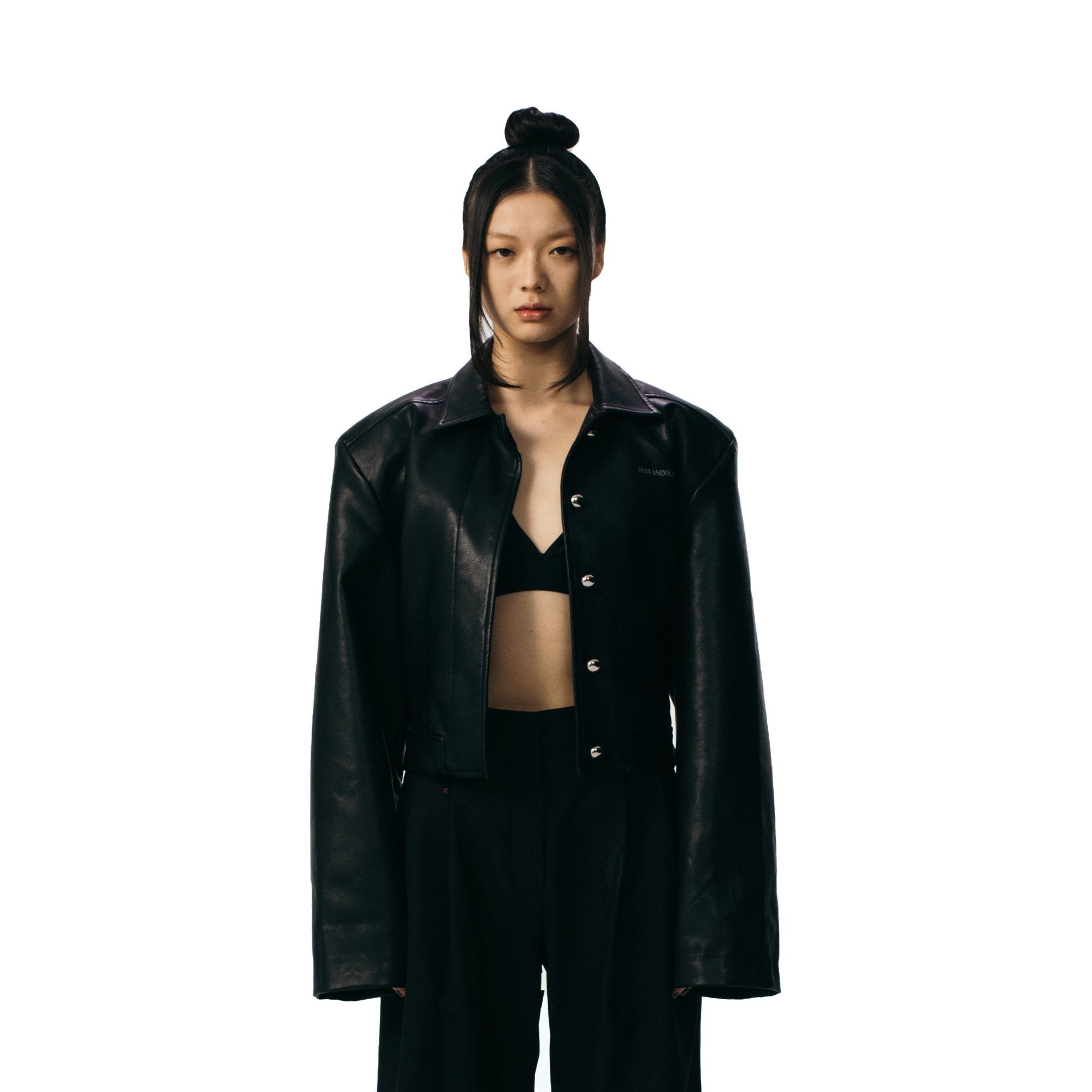 ANN ANDELMAN Black Cropped Leather Jacket | MADA IN CHINA