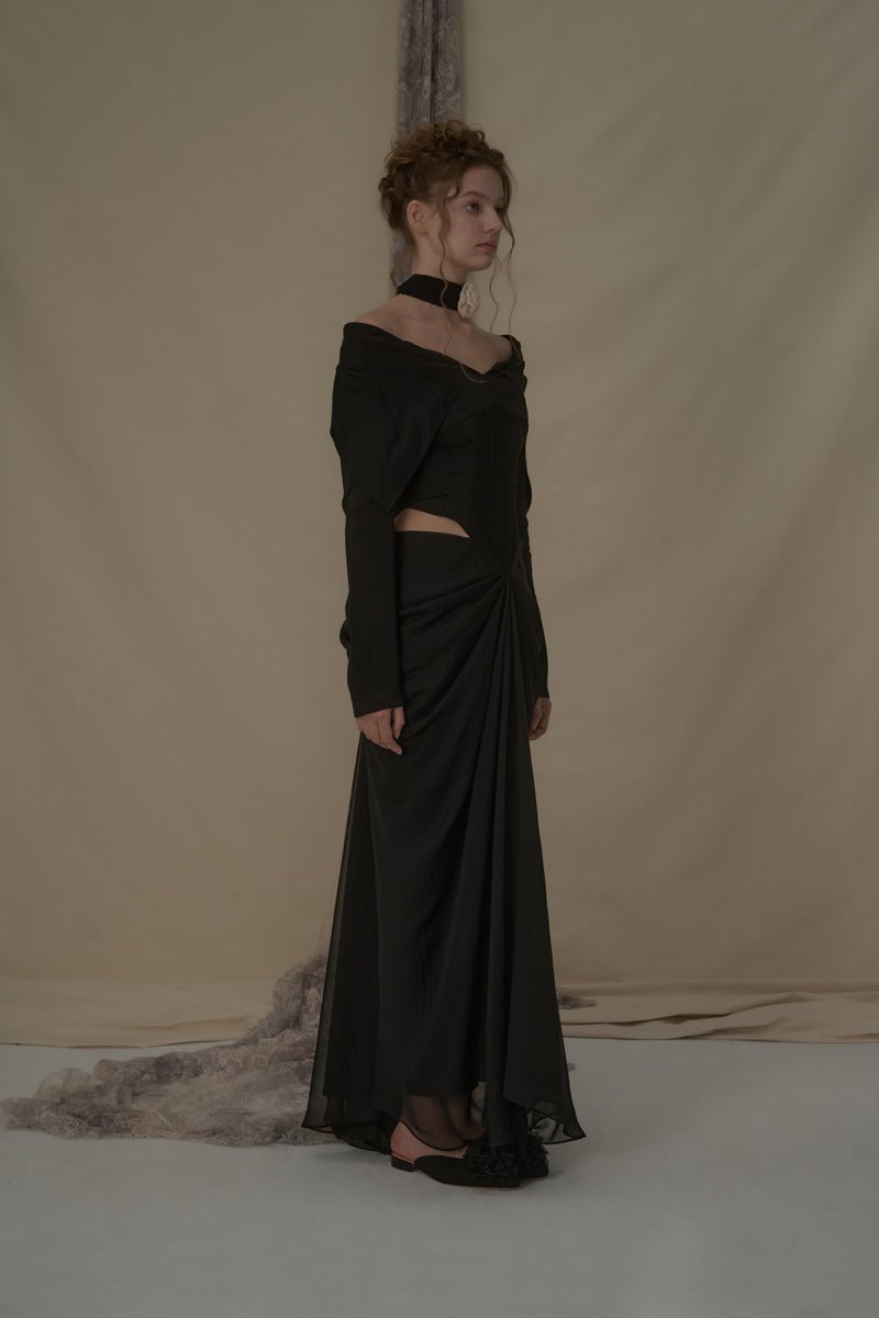 ELYWOOD Black Lapel Waistless Pleated Hem Dress | MADA IN CHINA