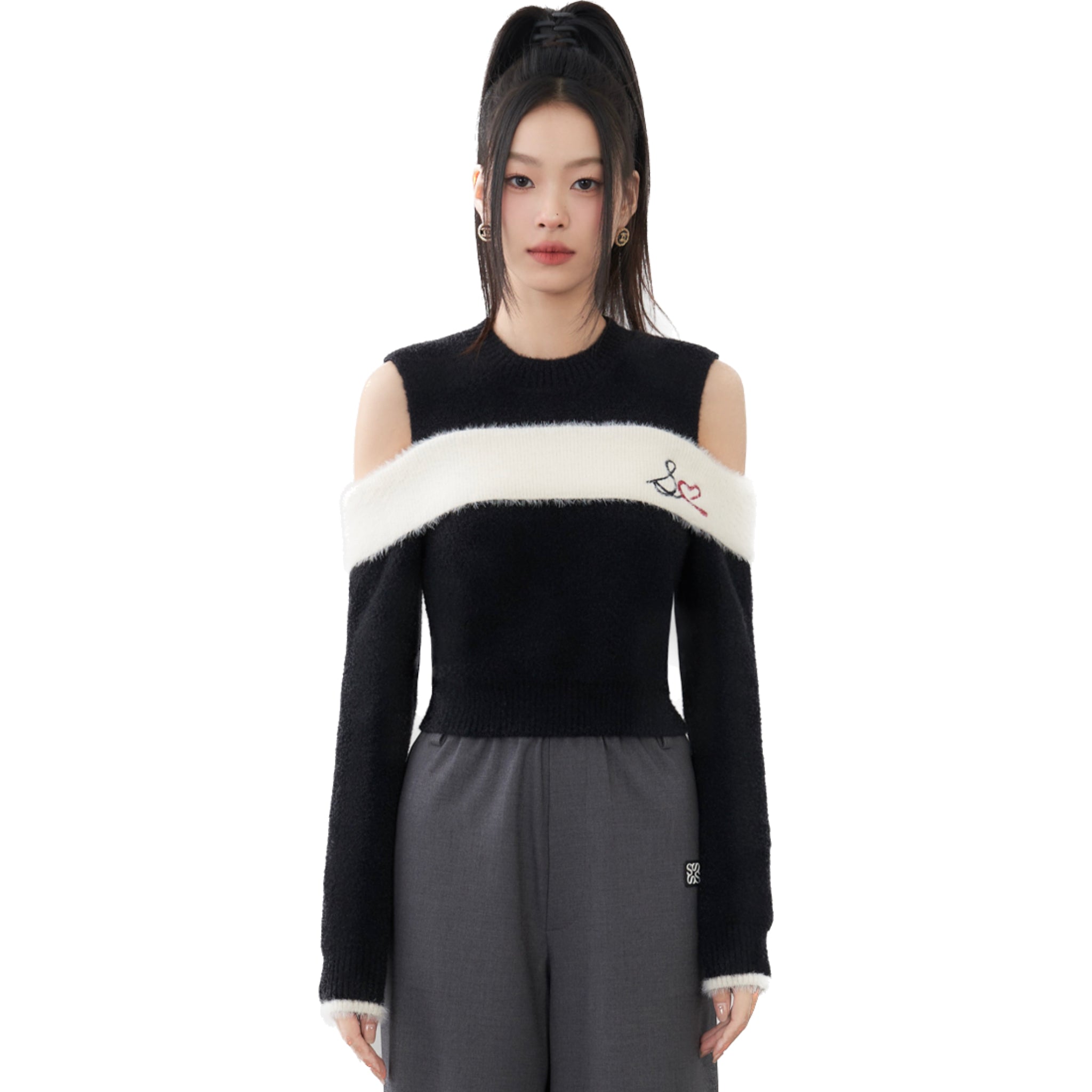 SOMESOWE Black Off-shoulder Sweater | MADA IN CHINA