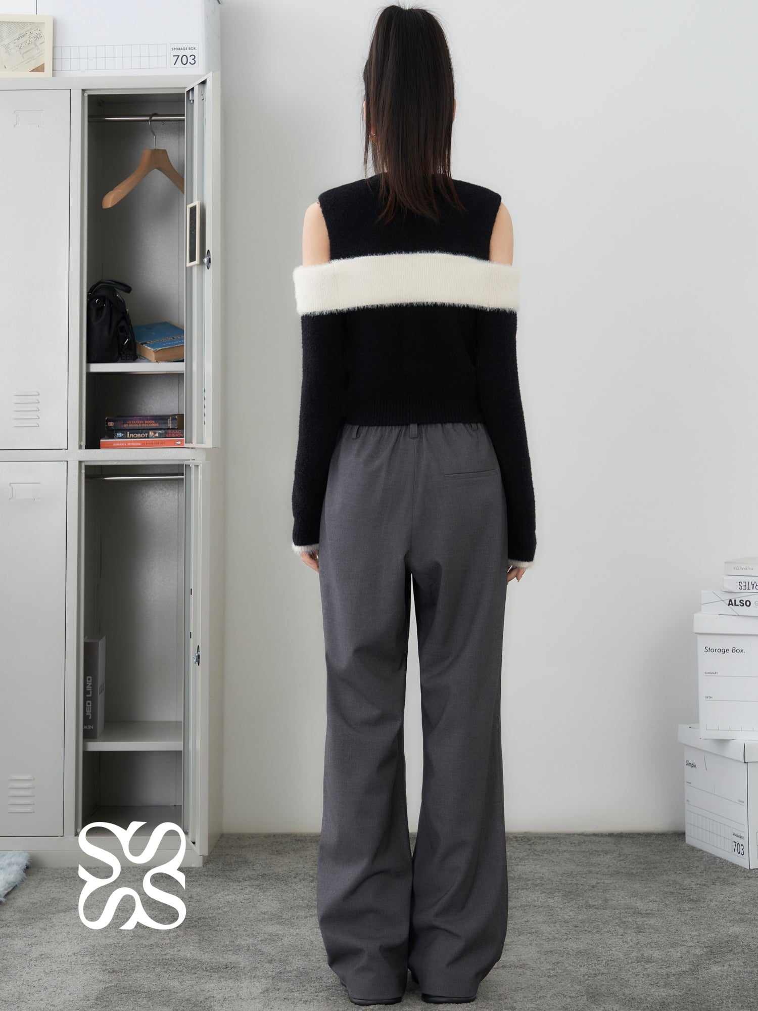 SOMESOWE Black Off-shoulder Sweater | MADA IN CHINA