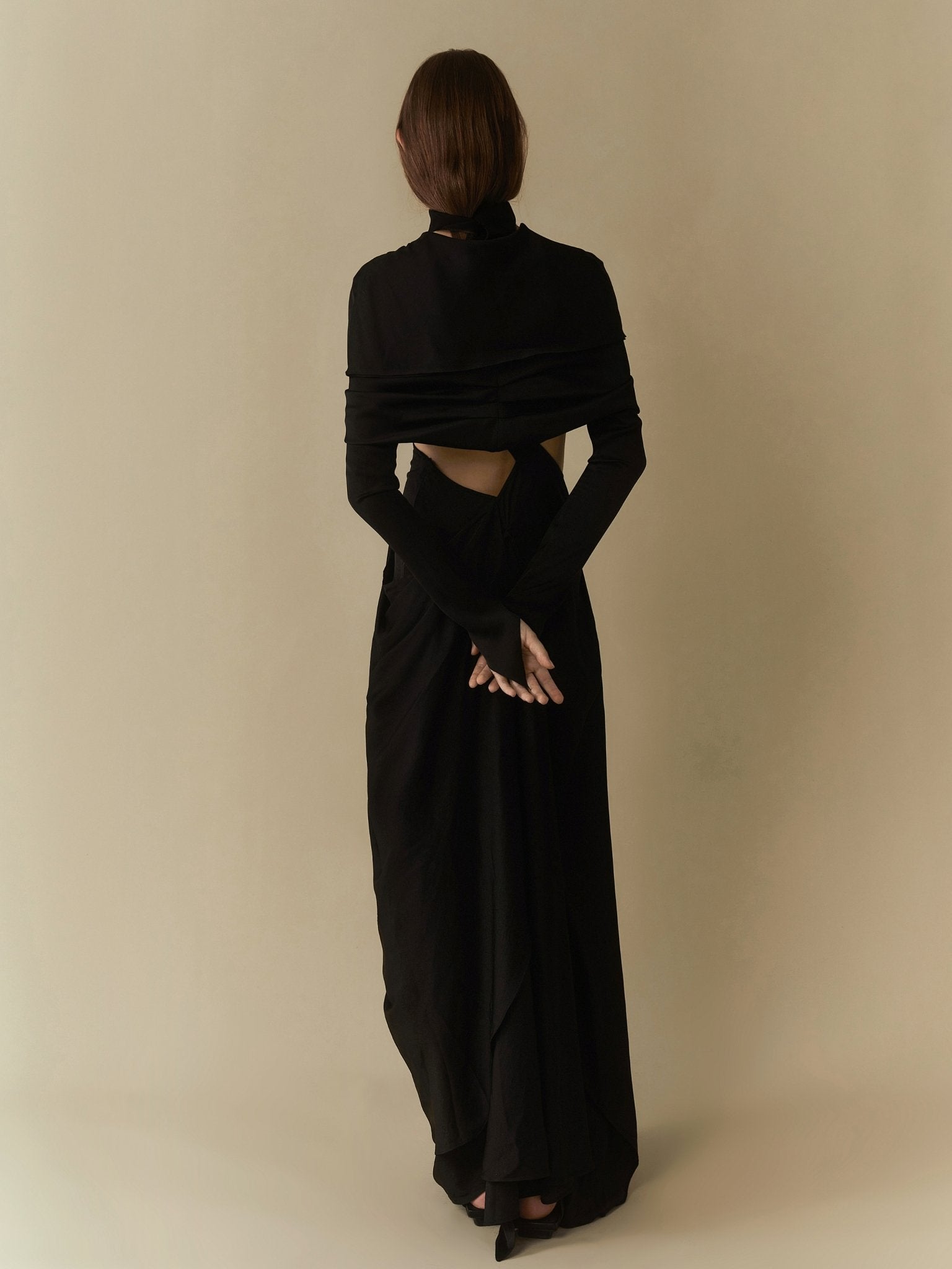 ELYWOOD Black Pleated Seam Dress Long | MADA IN CHINA