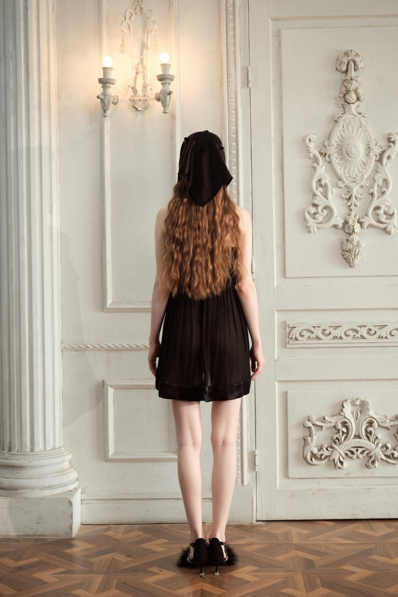 ARTE PURA Black Short Floral Slip Dress With Ribbon | MADA IN CHINA