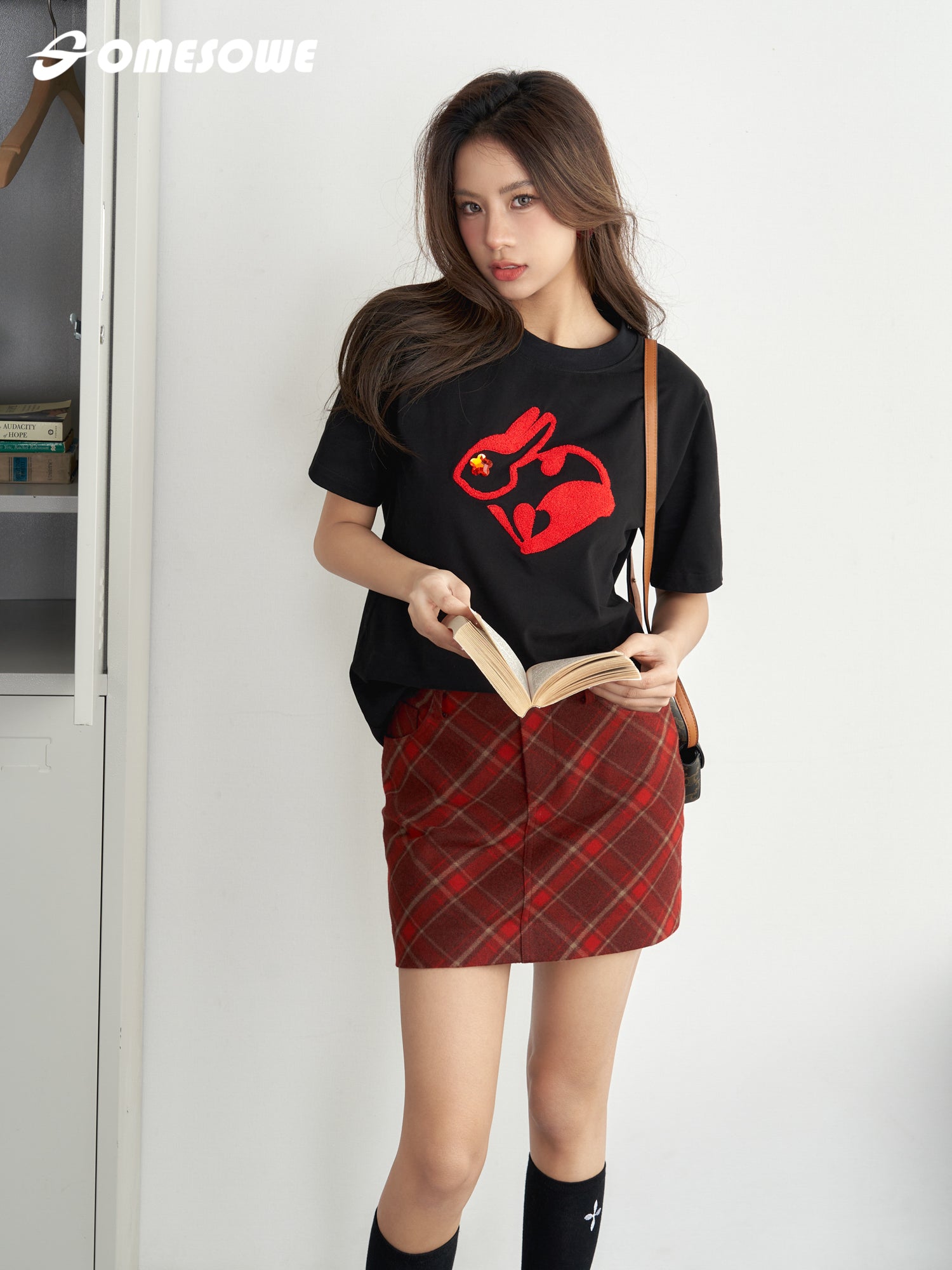 SOMESOWE Black T-Shirt With Red Rabbit Embroidery | MADA IN CHINA