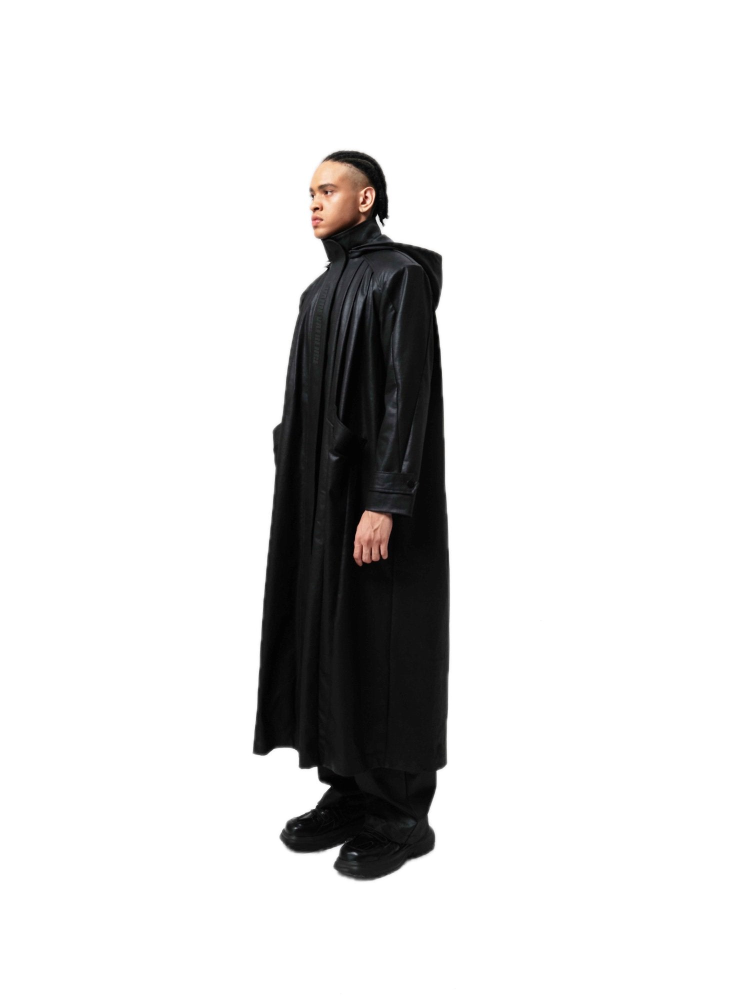 VANN VALRENCÉ Black The Dark Abyss Wide Fit Long Trench Coat | MADA IN CHINA