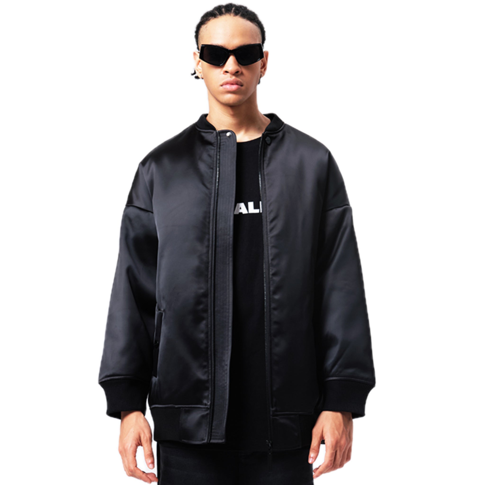 VANN VALRENCÉ Black Wide Fit Baseball Collar Down Jacket | MADA IN CHINA