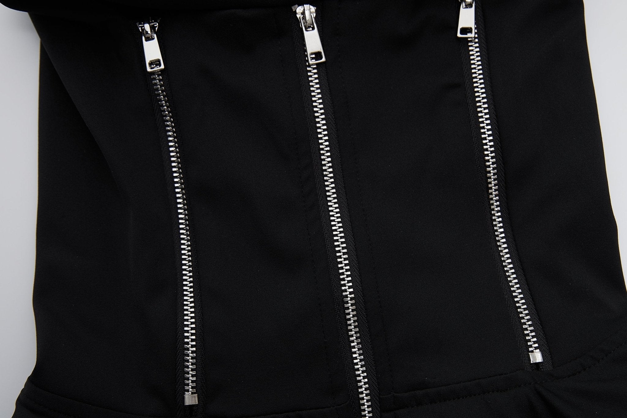 Maca Kaka Black Zipped-up Turtleneck Jacket | MADA IN CHINA