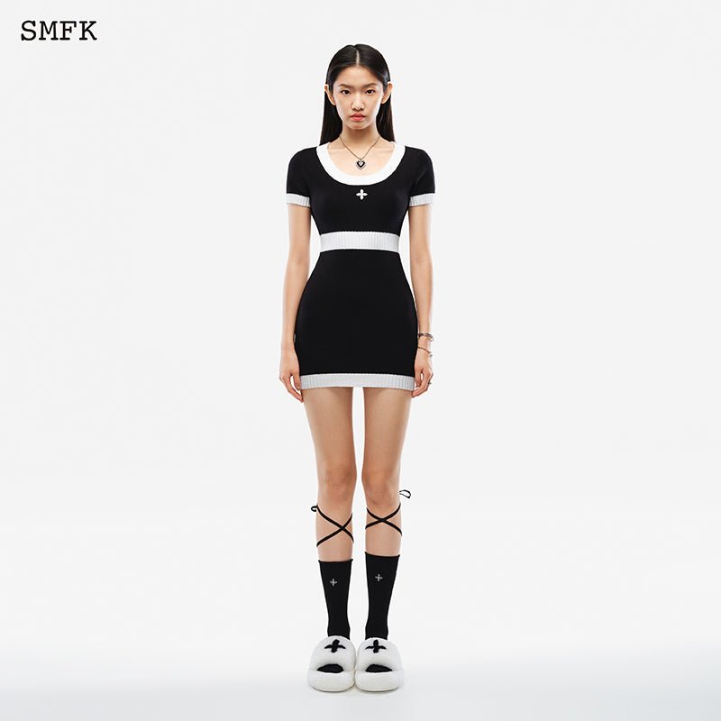 SMFK Compass Classic Cashmere Knit Dress Black | MADA IN CHINA