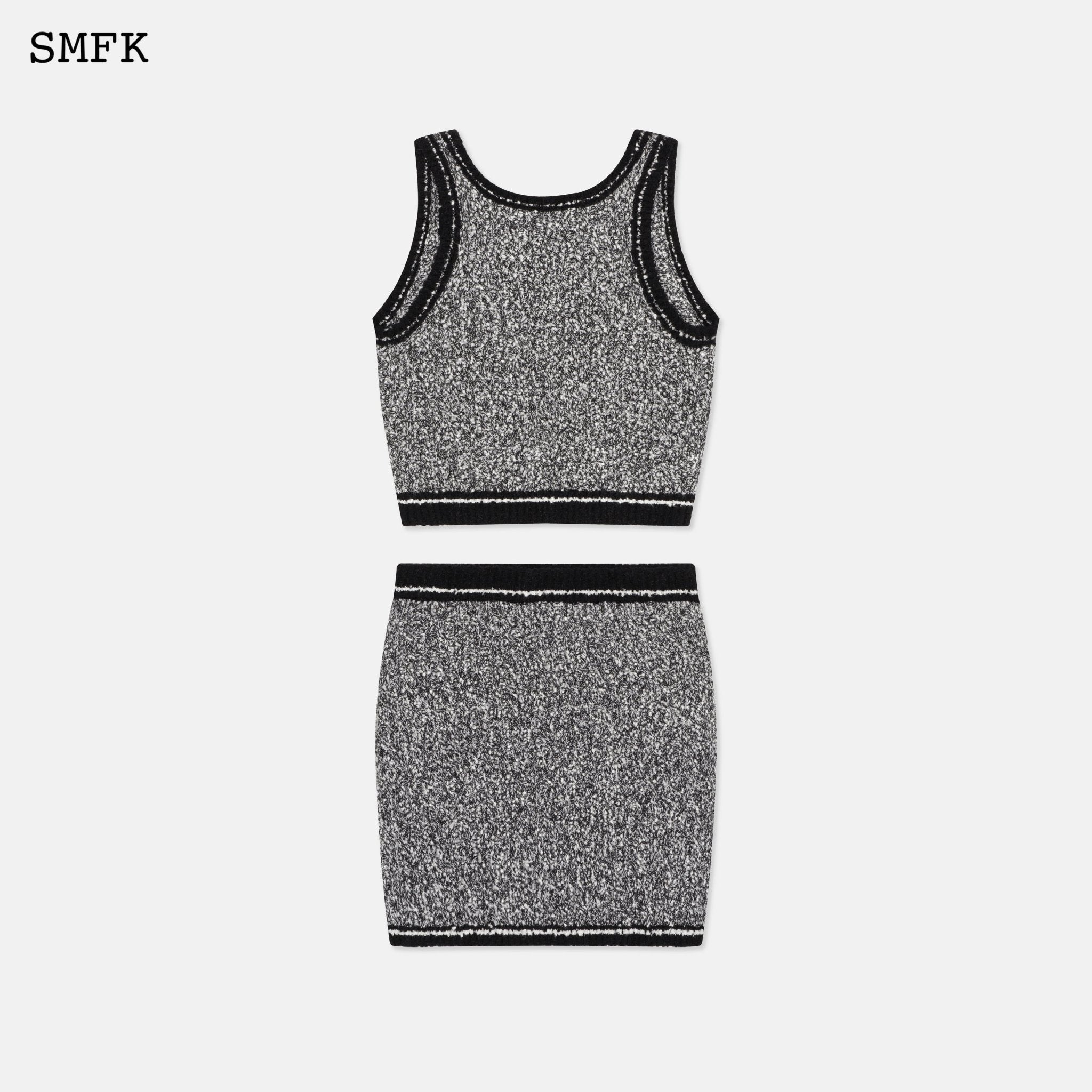 SMFK Compass Classical Black and White Knitted Set | MADA IN CHINA