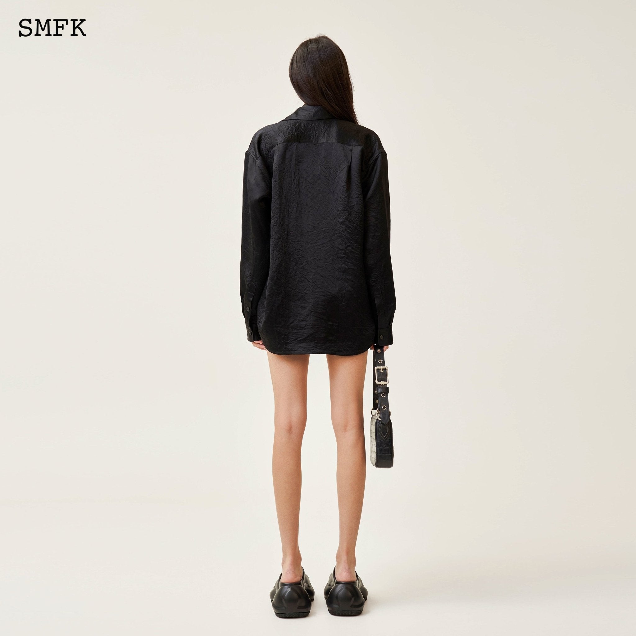 SMFK Compass Cross Classic Satin Loose Shirt In Black | MADA IN CHINA