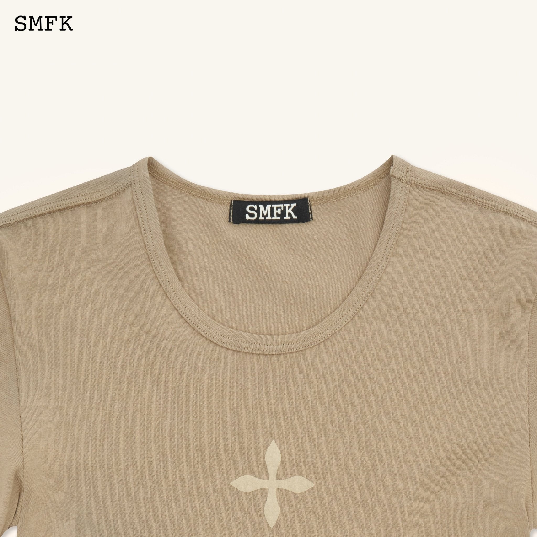 SMFK Compass Cross Classic Sporty Tights Tee In Khaki | MADA IN CHINA