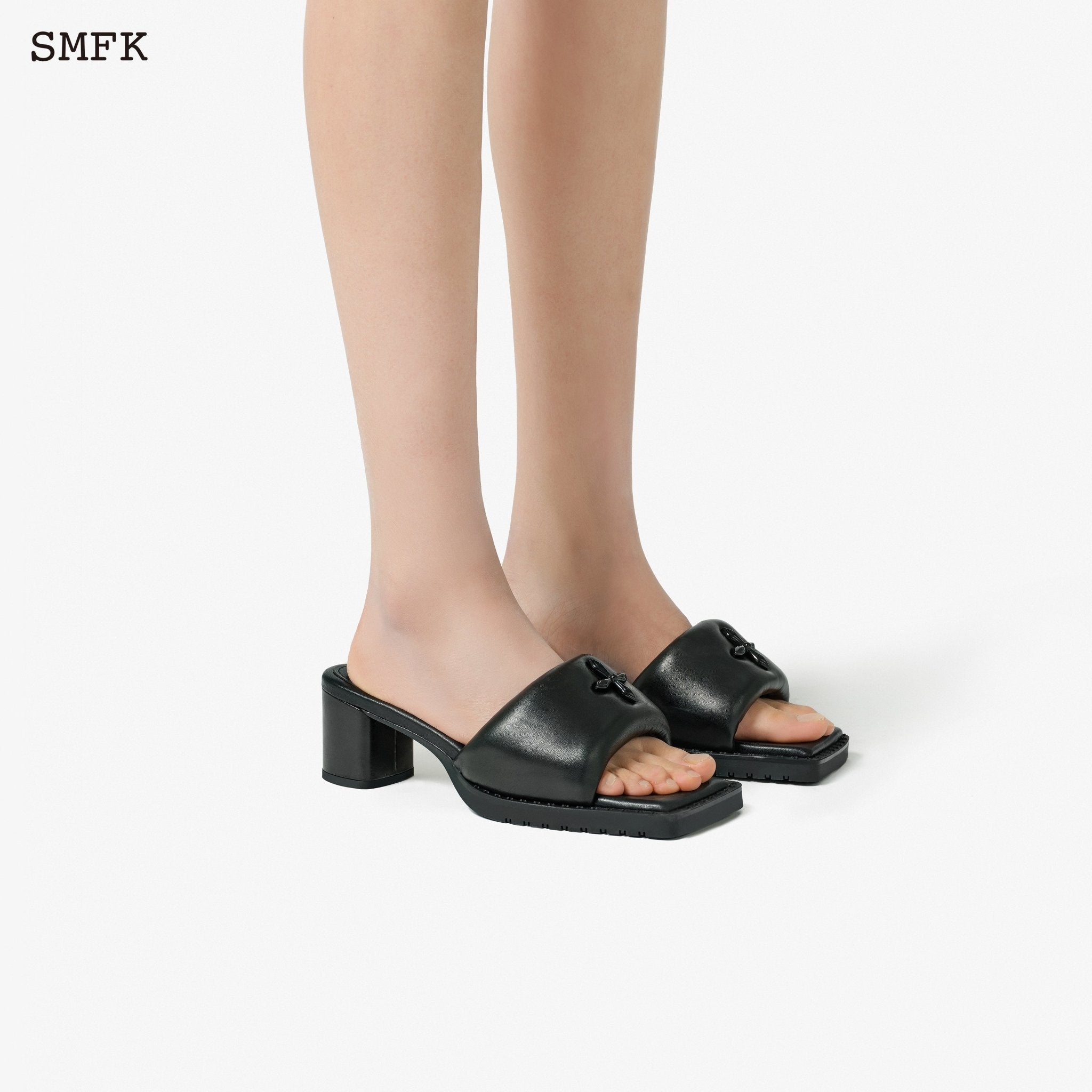 SMFK Compass-Duck Heeled Sandals | MADA IN CHINA