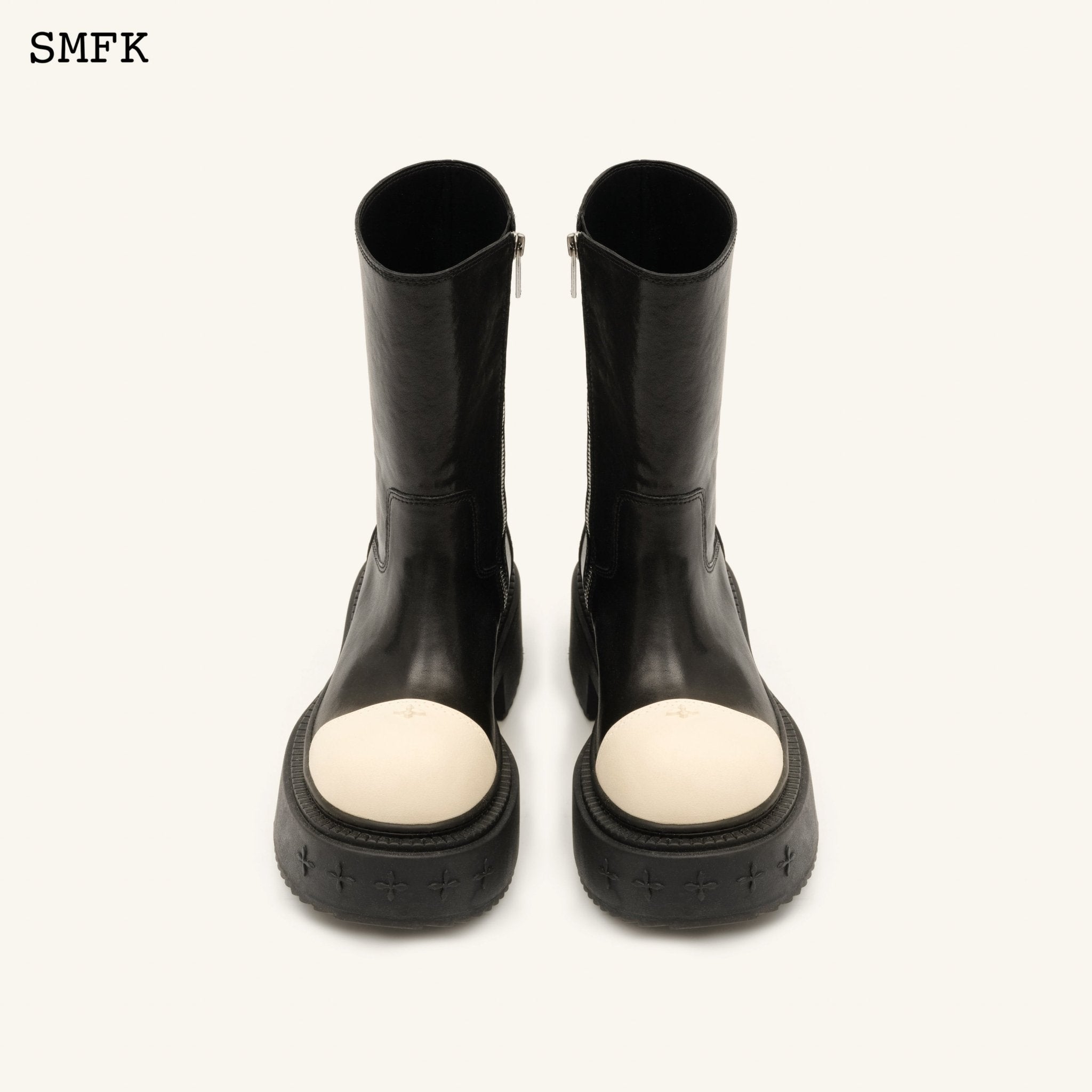 SMFK Compass Rider Low Boots In Black And White | MADA IN CHINA