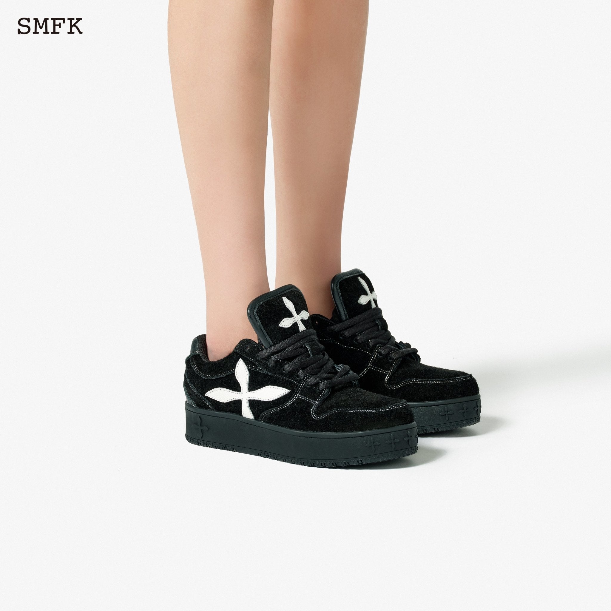 SMFK Compass Skater Sneakers | MADA IN CHINA