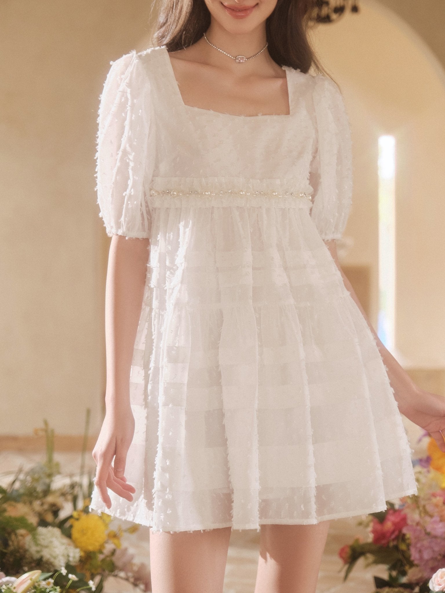 THREE QUARTERS Dimensional Floral White Dress | MADA IN CHINA