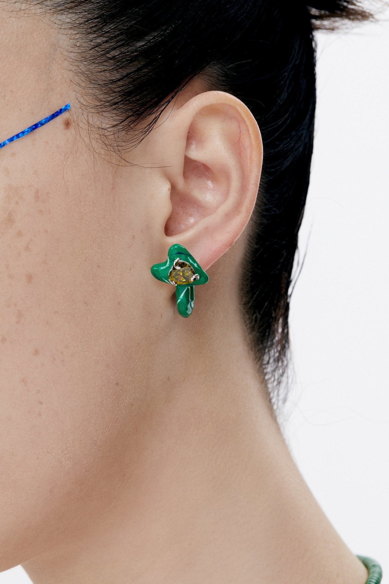 LOST IN ECHO Green Heart Enamel Earrings | MADA IN CHINA
