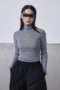 ROARINGWILD Grey Turtle Lady Sweater | MADA IN CHINA