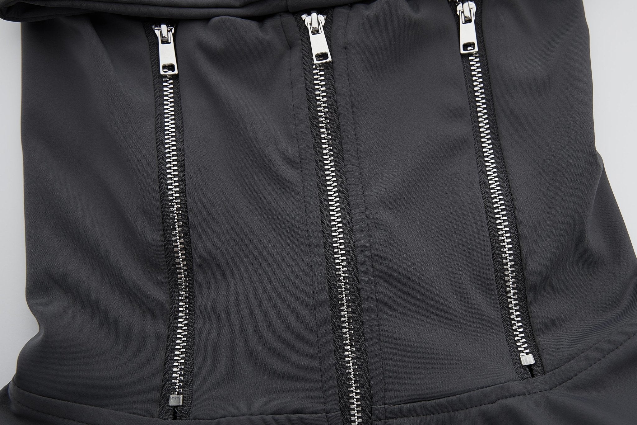 Maca Kaka Grey Zipped-up Turtleneck Jacket | MADA IN CHINA