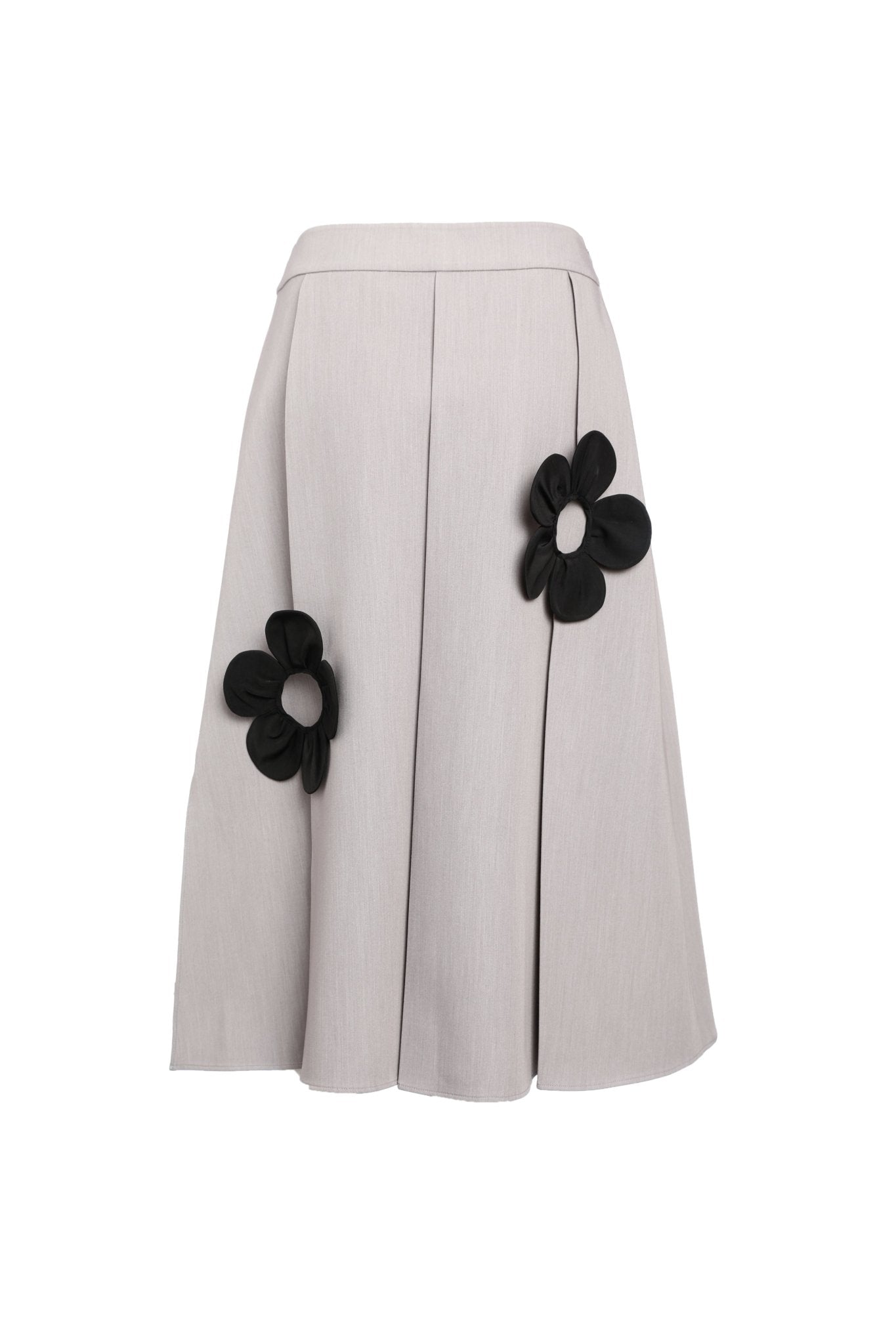 FENGYI TAN Hollow Out Three-dimensional Flowers Pleated Skirt | MADA IN CHINA