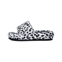 SMFK LeopardFurryBumper One-Piece Pattern Slippers White | MADA IN CHINA
