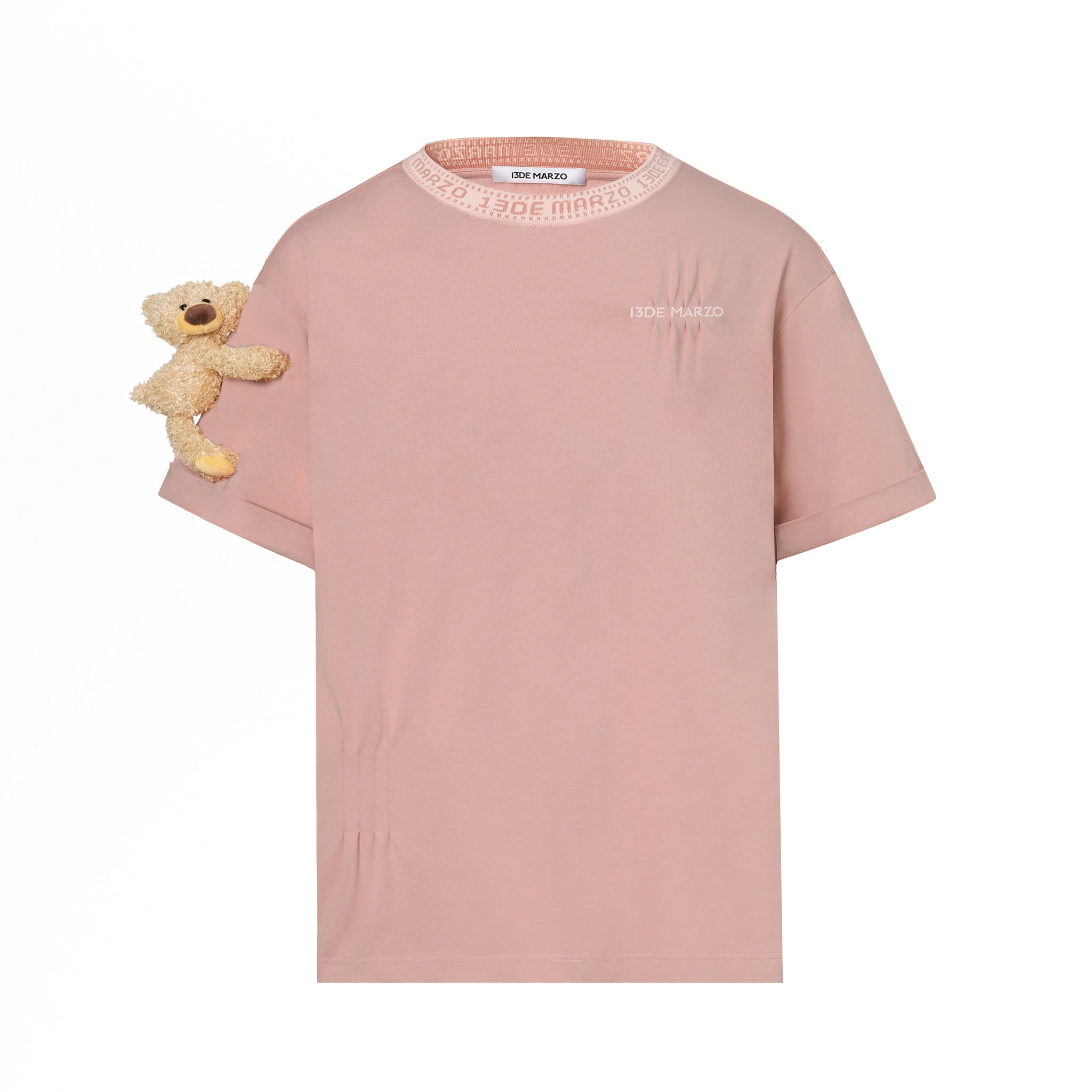 13 DE MARZO Limited Arm-holding Doll T-shirt Pink | MADA IN CHINA