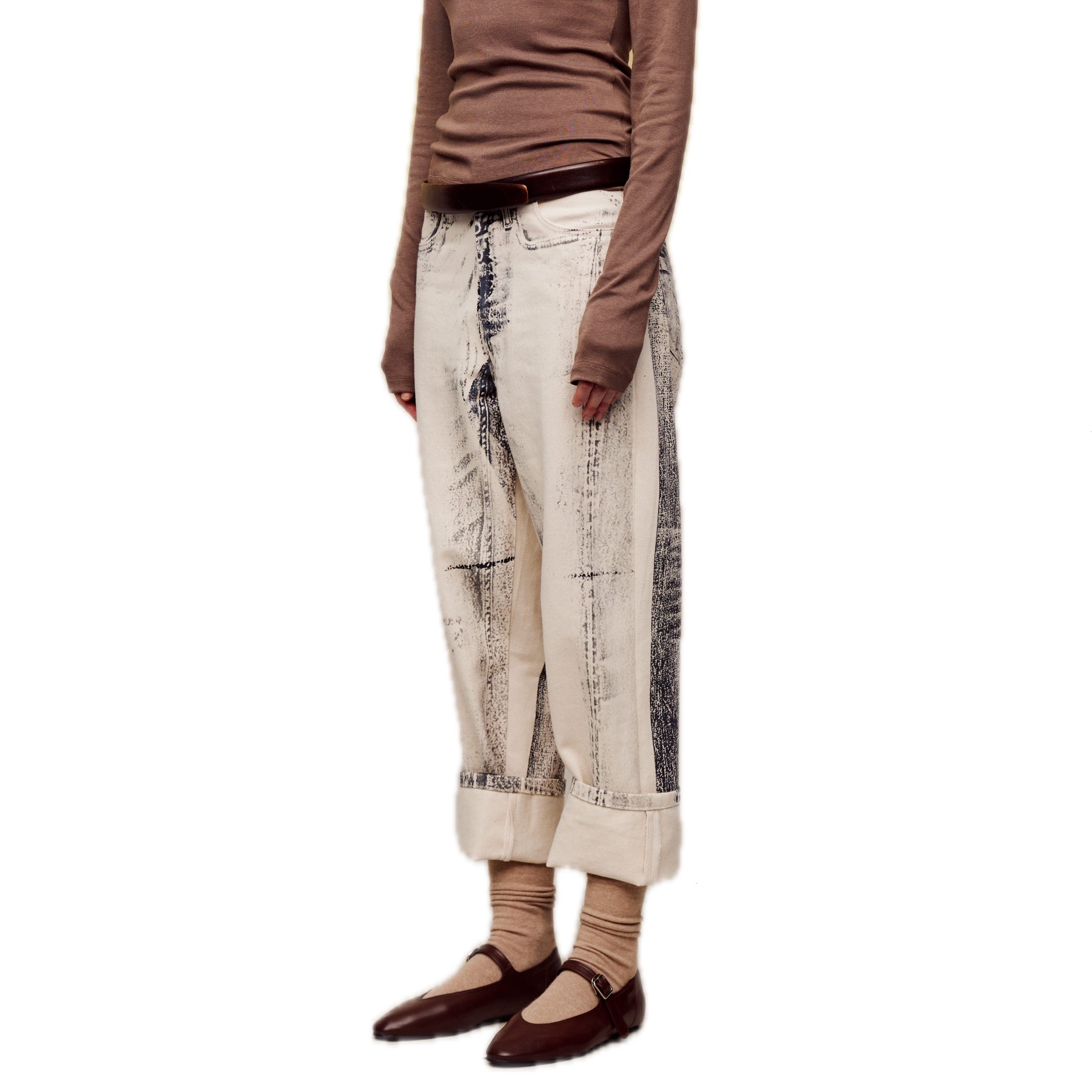 ilEWUOY Offset Printed Denim Cropped Tapered Pants | MADA IN CHINA