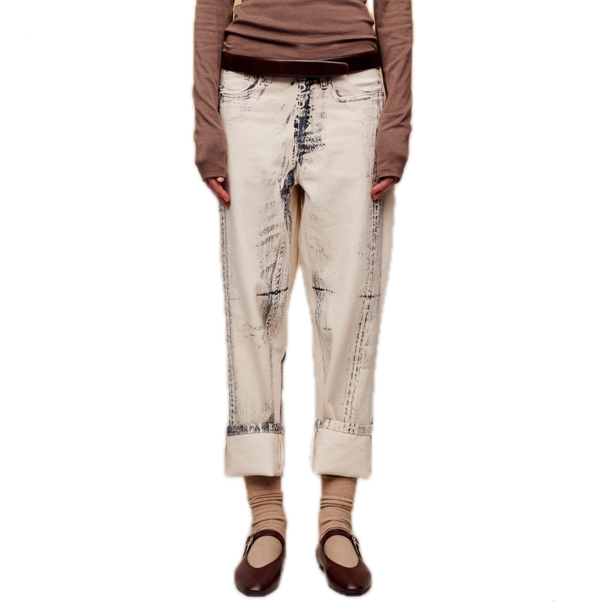 ilEWUOY Offset Printed Denim Cropped Tapered Pants | MADA IN CHINA